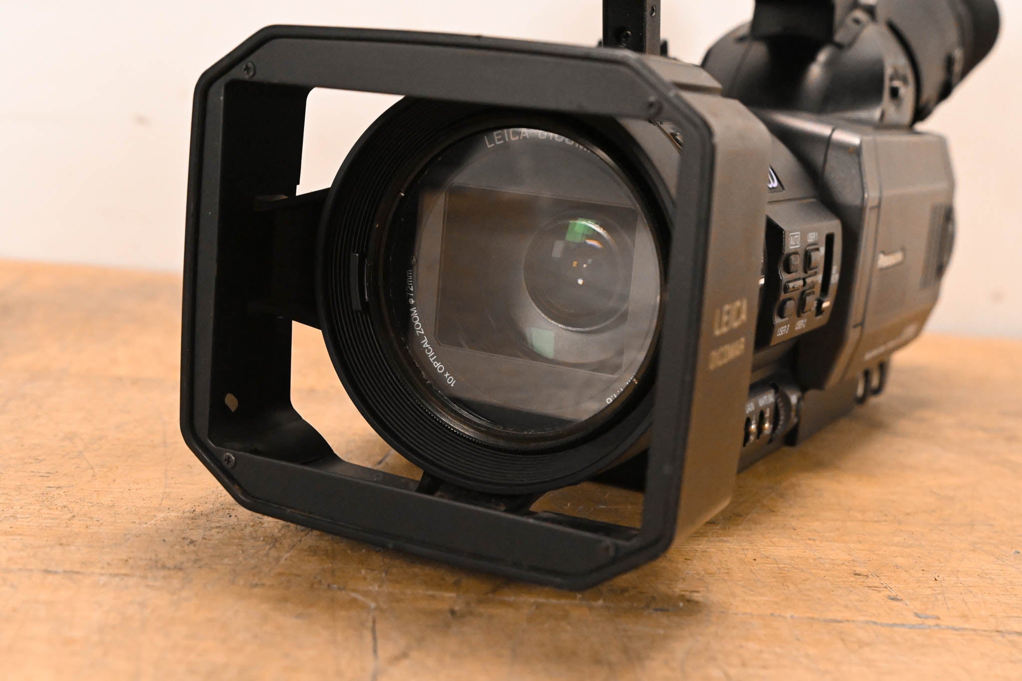 Panasonic AG-DVX100B 3-CCD Mini-DV Cinema Video Camcorder