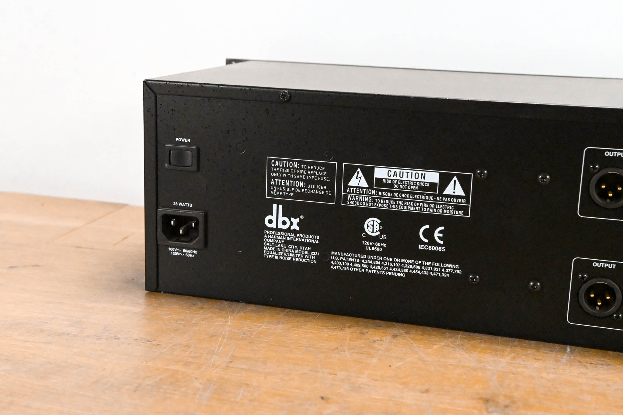 dbx 2231 Dual-Channel 31-Band Graphic Equalizer/Limiter