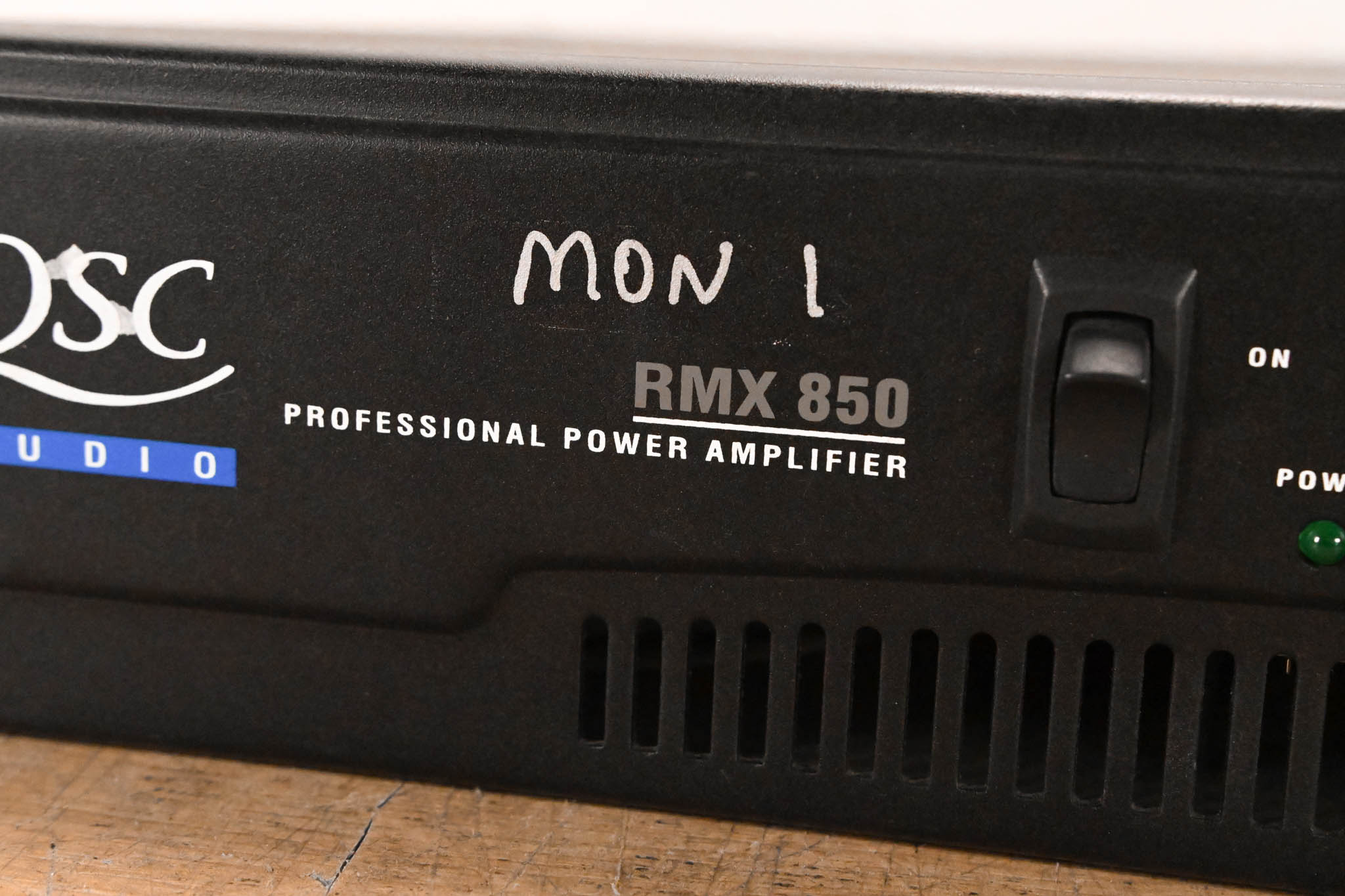 QSC RMX850 2-Channel Power Amplifier