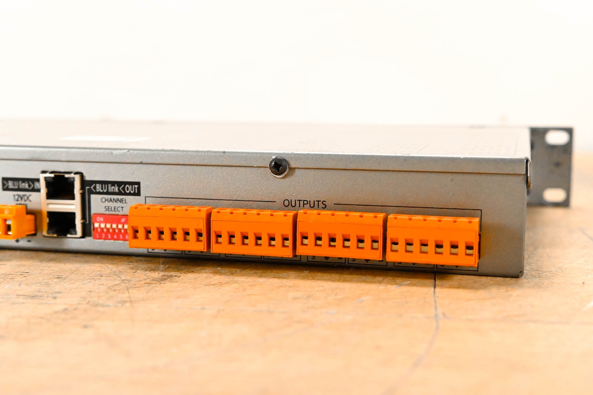 BSS London BLU-BOB2 8-Channel Break-Out Box Output Expander (NO PSU)