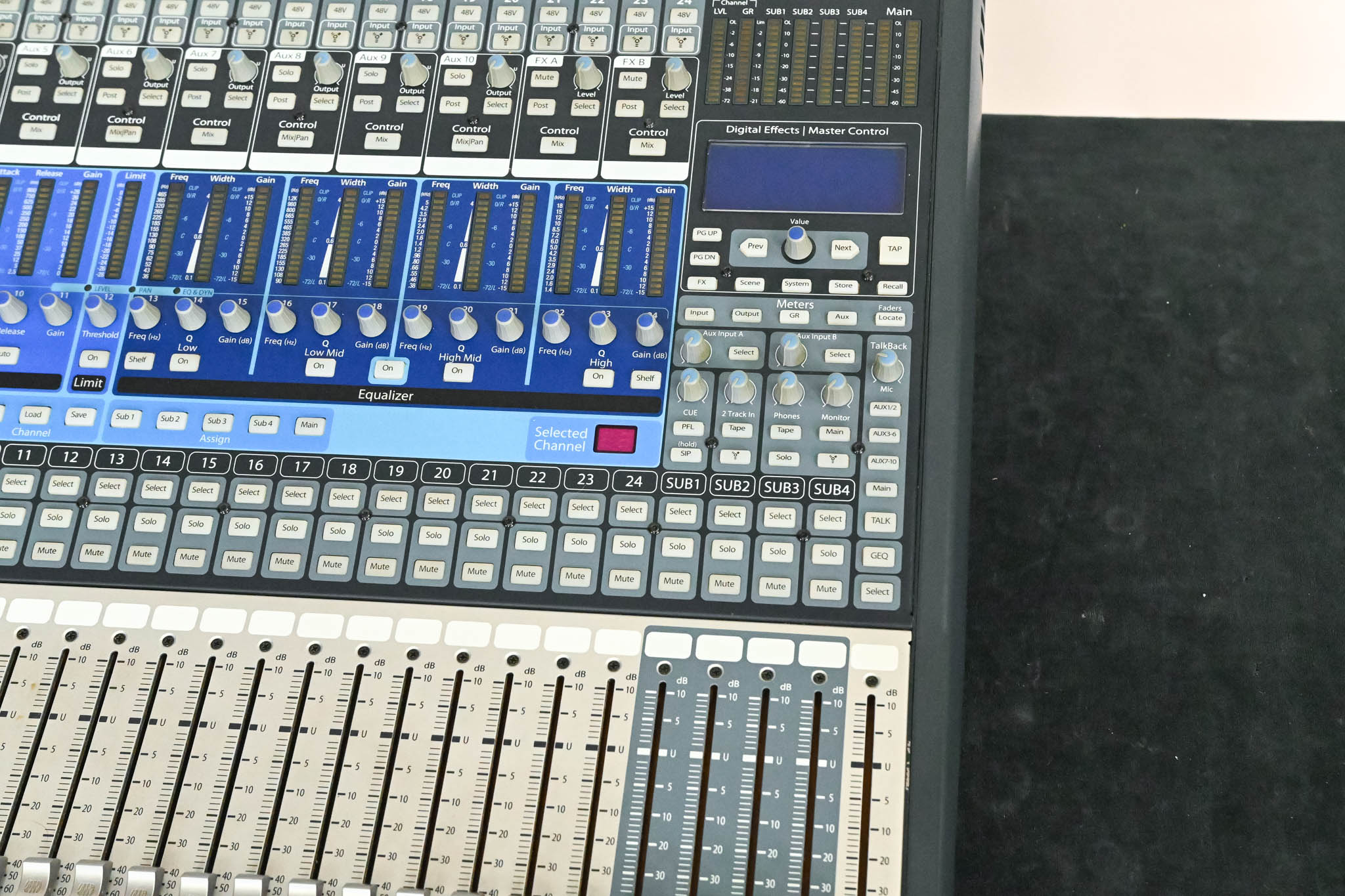 PreSonus StudioLive 24.4.2 24-Channel Digital Audio Mixer