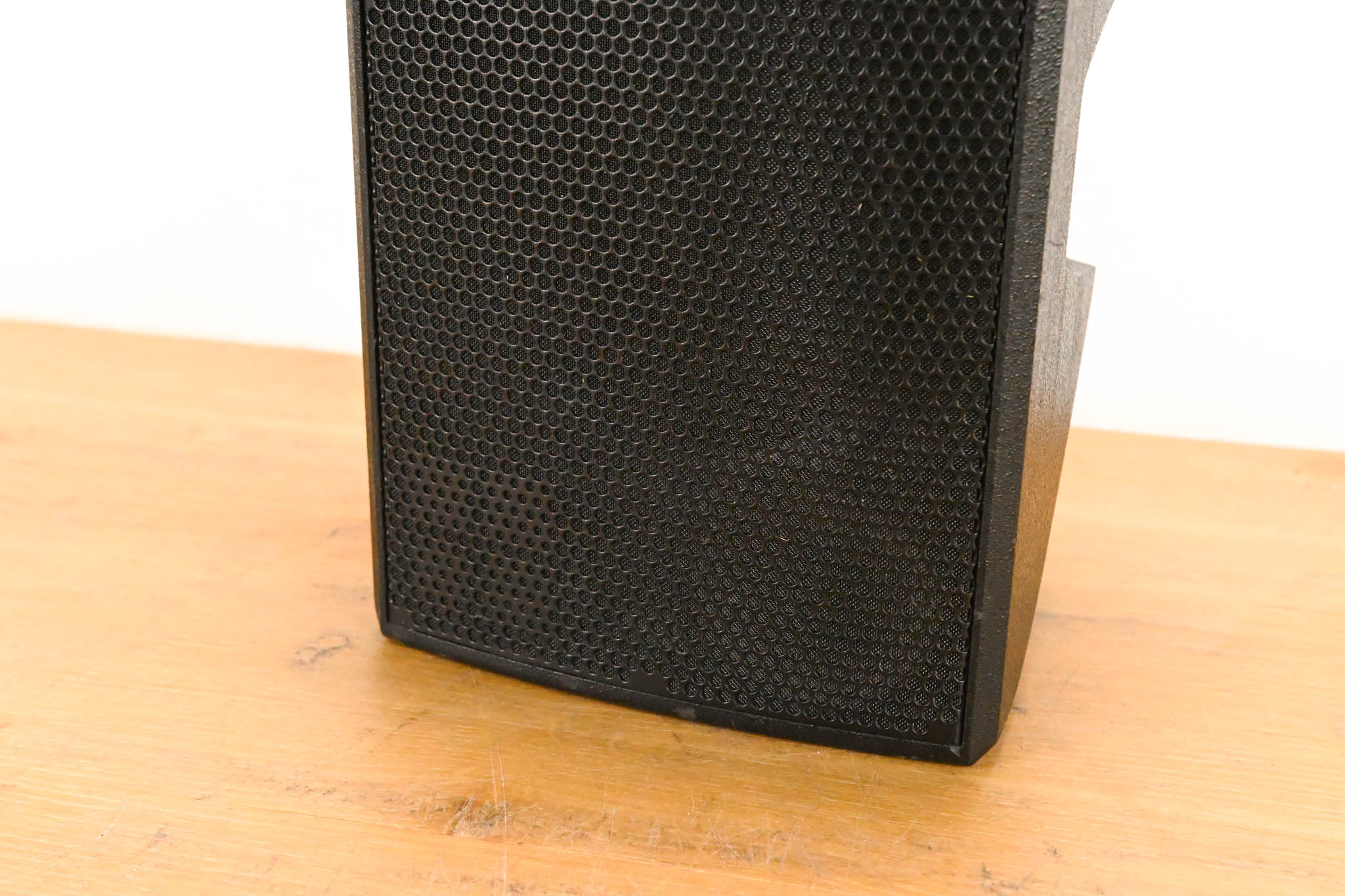 d&b audiotechnik E6 2-Way Passive Coaxial Loudspeaker