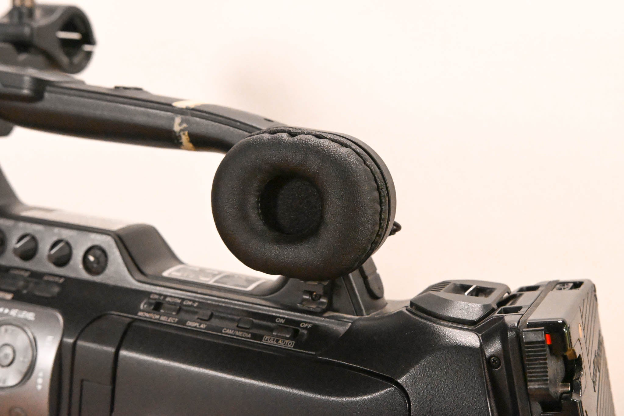 JVC GY-HM710U ProHD Compact Shoulder Solid State Camcorder