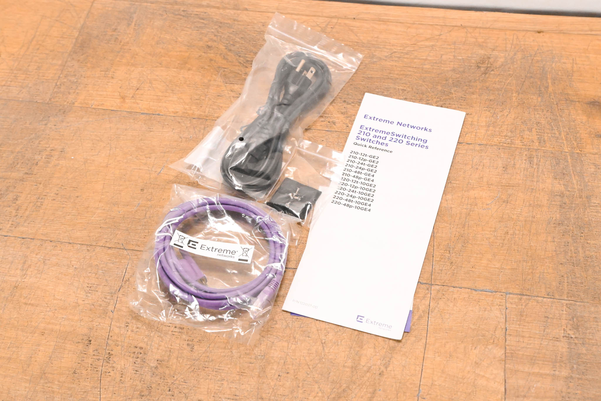 Extreme Networks 220-48P-10GE4 ExtremeSwitching 220 48-Port Switch