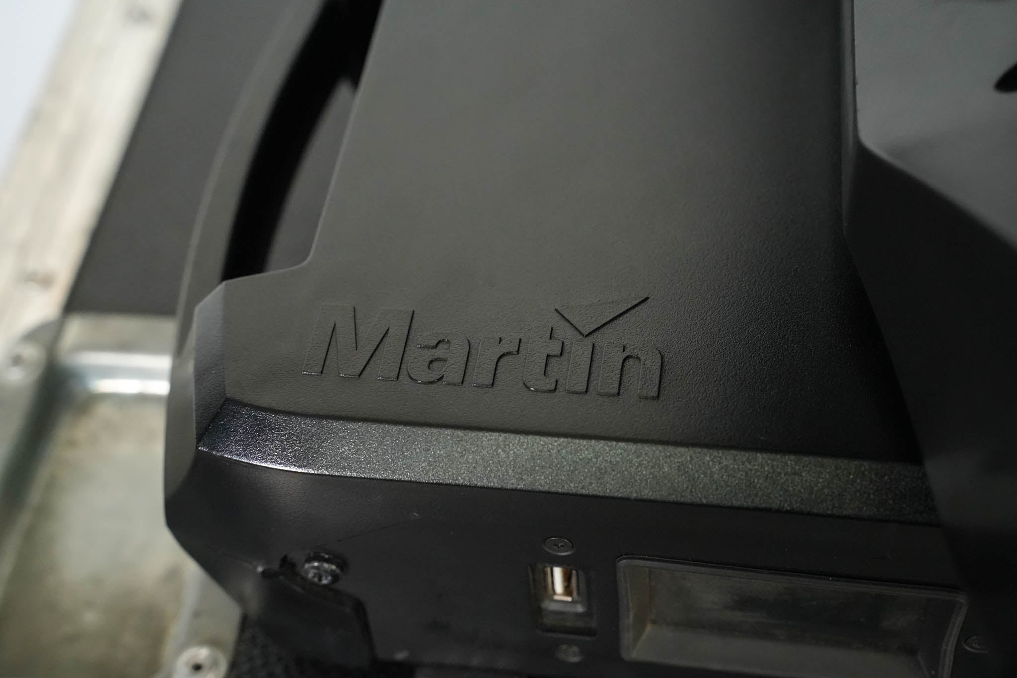 Martin Mac Quantum Profile FC 475W LED Moving Light Pair w/ Flight Case