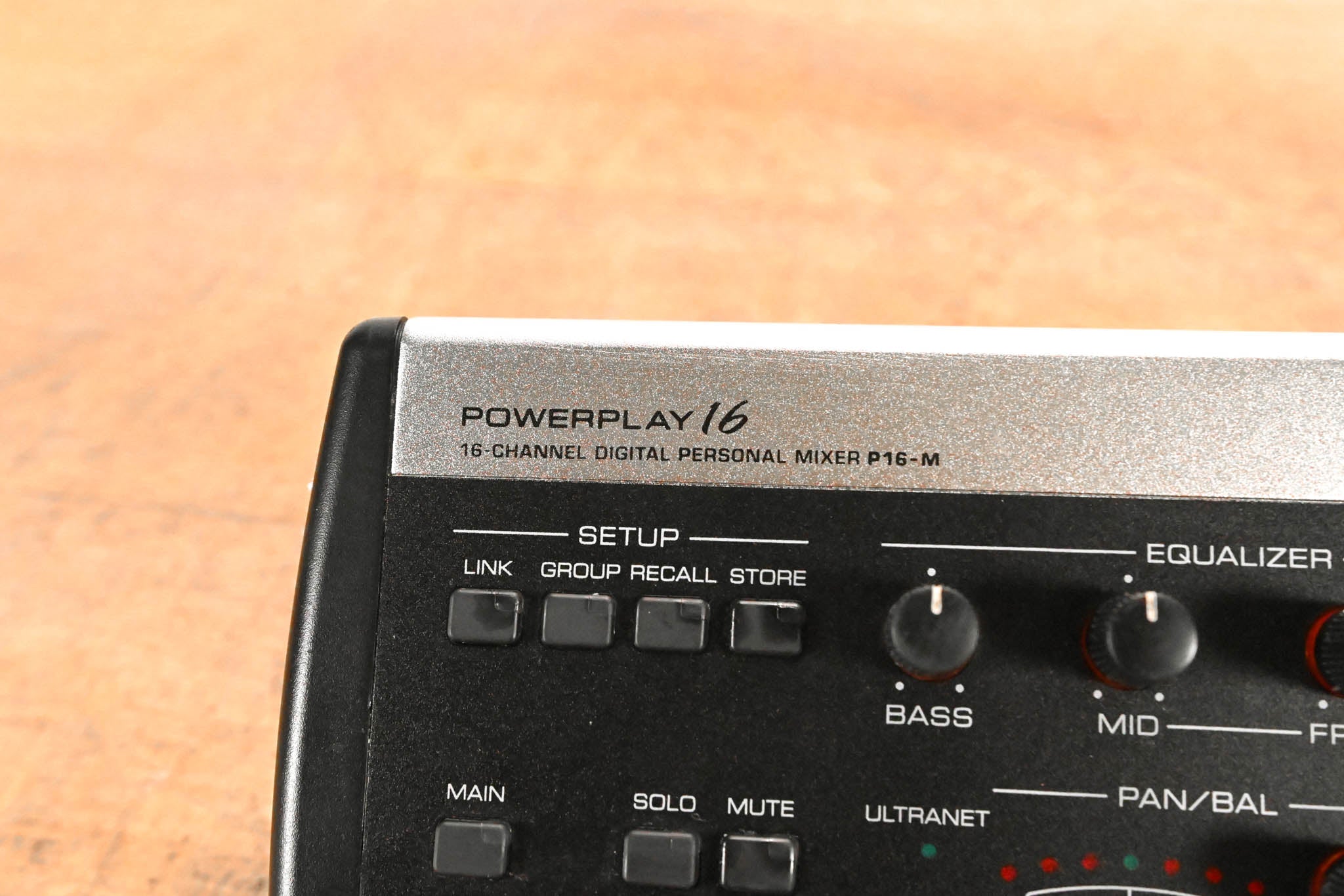 Behringer Powerplay P16-M 16-Channel Digital Personal Mixer