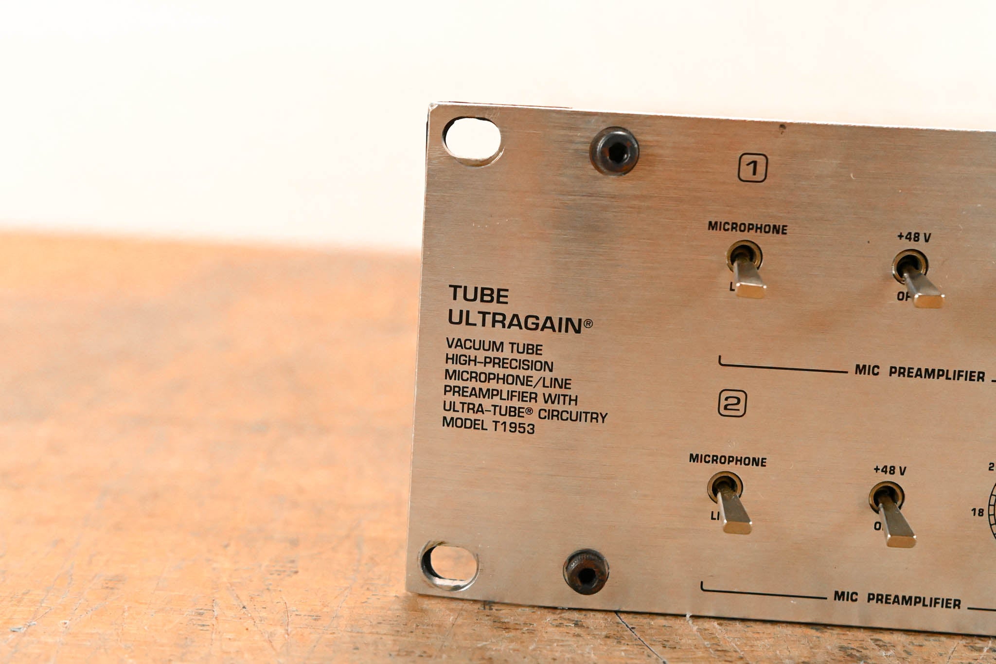 Behringer T1953 Tube Ultragain Channel Strip