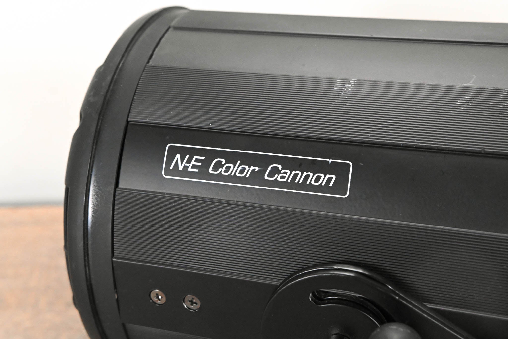 MEGA-LITE 4025 N-E Color Cannon LED Light