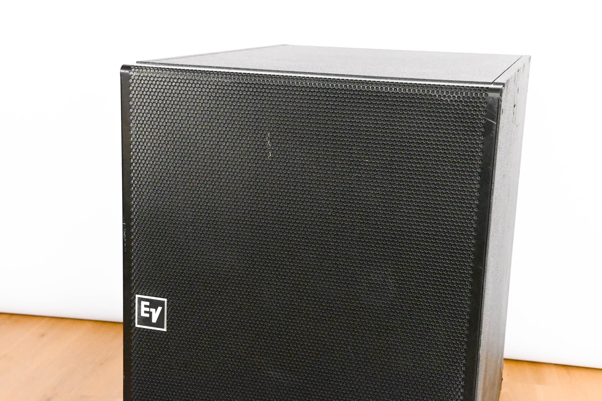 Electro-Voice (EV) EVA-2151D Dual 15" Passive Line Array Subwoofer