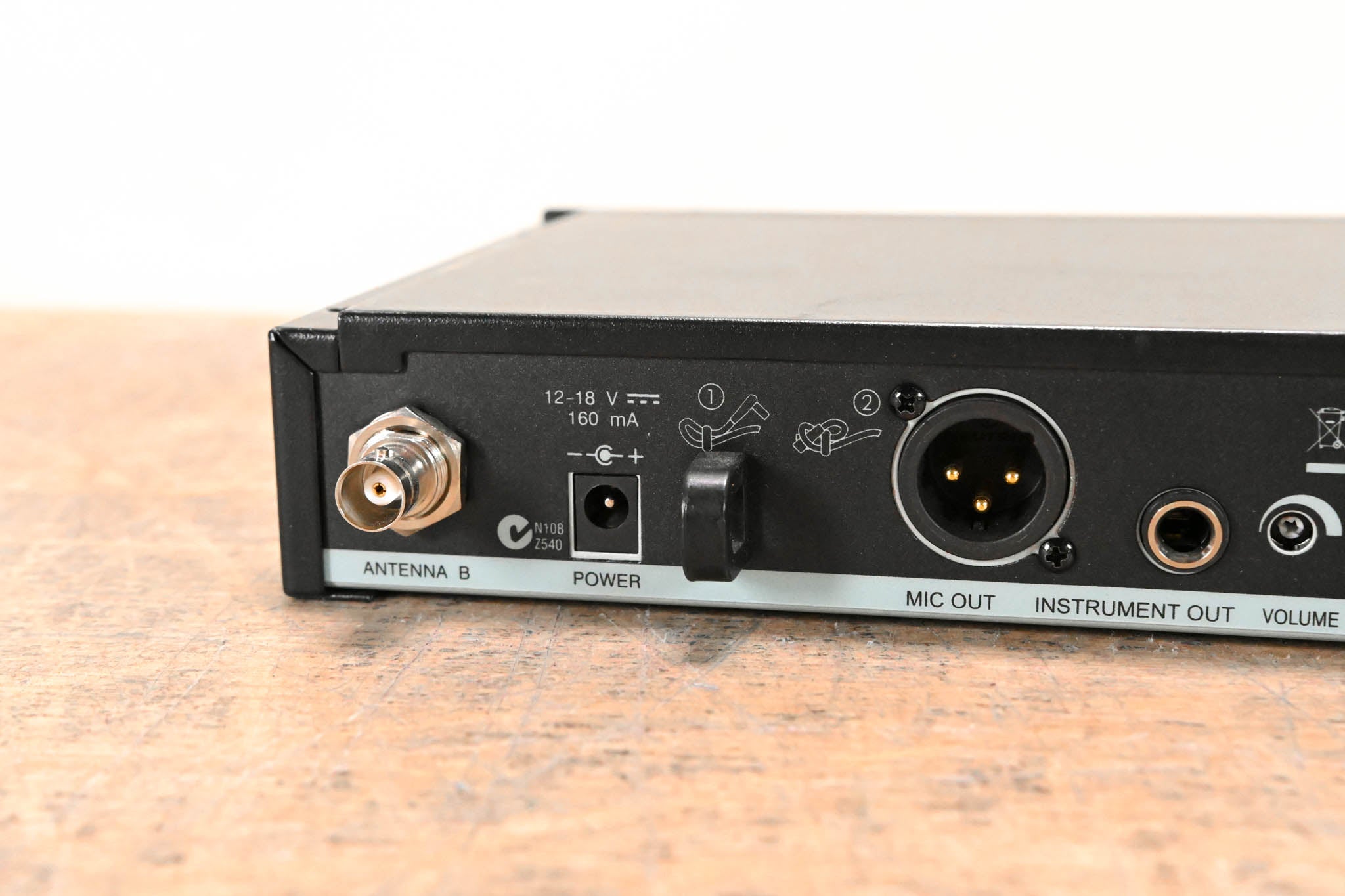 Shure SLX14 Bodypack Wireless System - G5 Band (NO POWER SUPPLY)