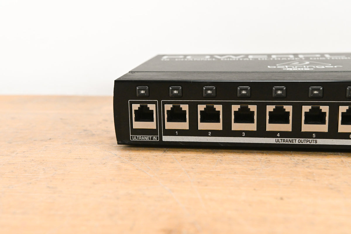 Behringer Powerplay P16-D 16-Channel Distribution Module