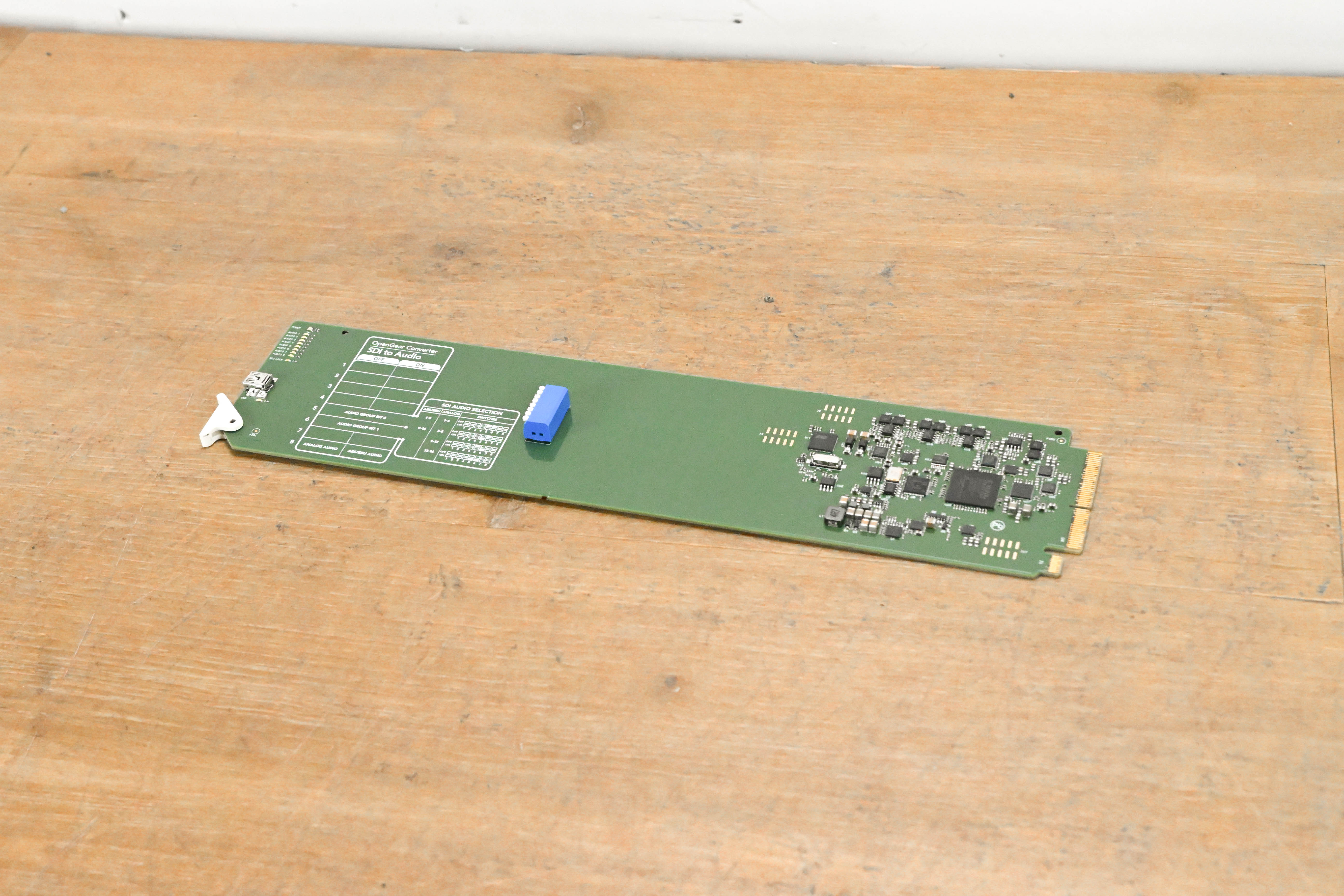 Blackmagic Design OpenGear Converter - SDI to Audio