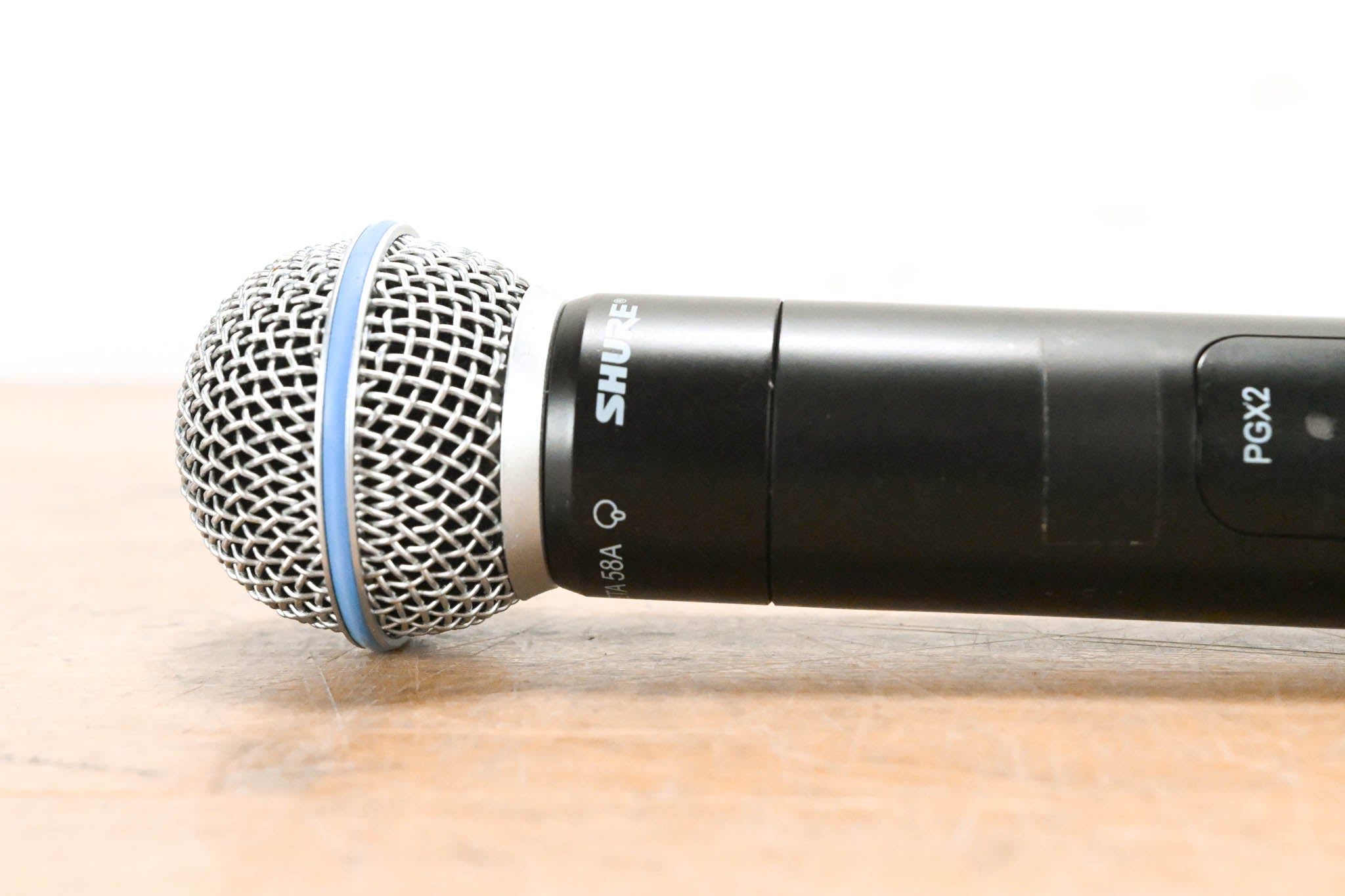 Shure PGX24/BETA58A Handheld Wireless System - L5 Band: 644-662 MHz