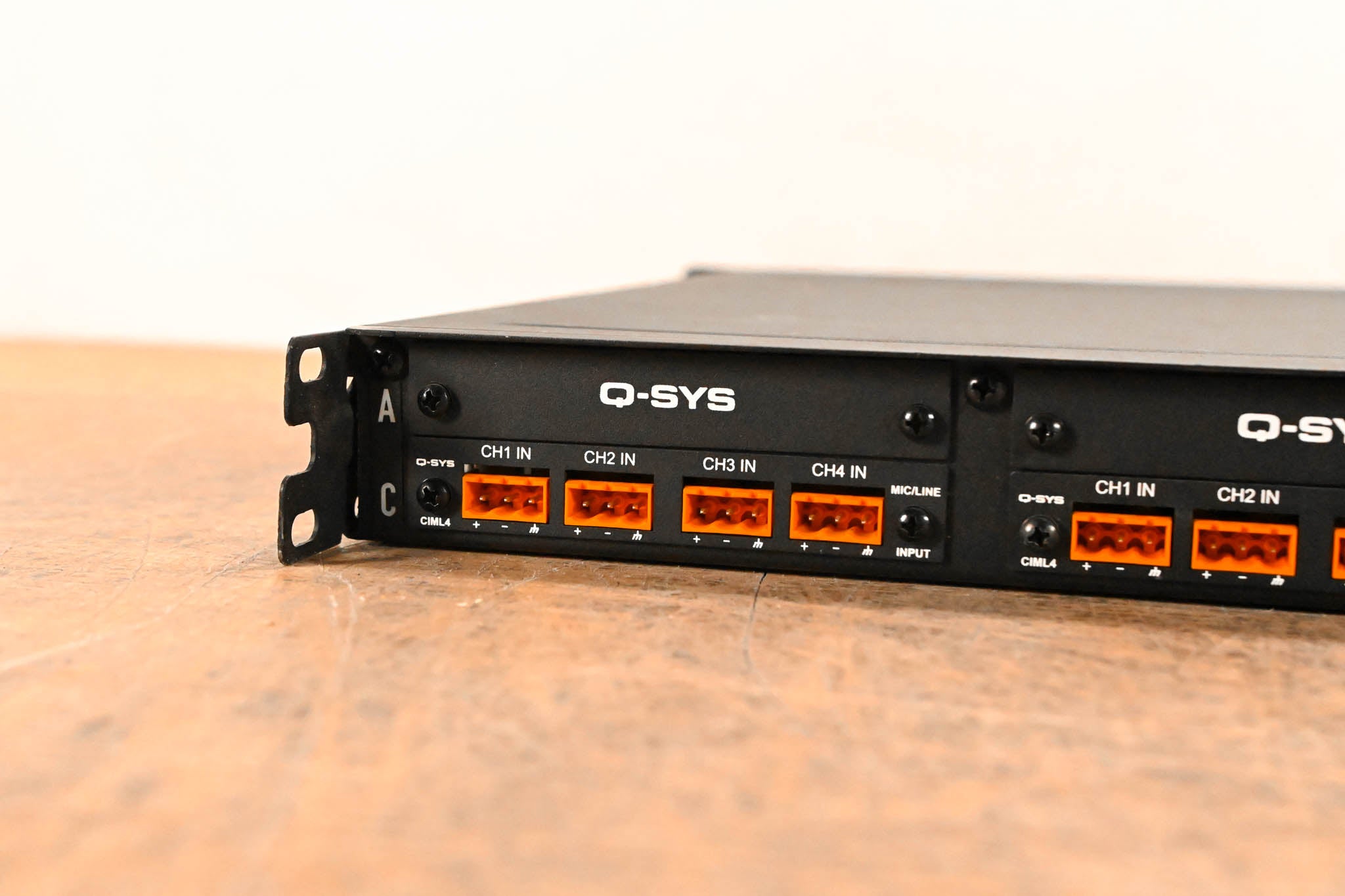 QSC Q-SYS I/O Frame Type 2