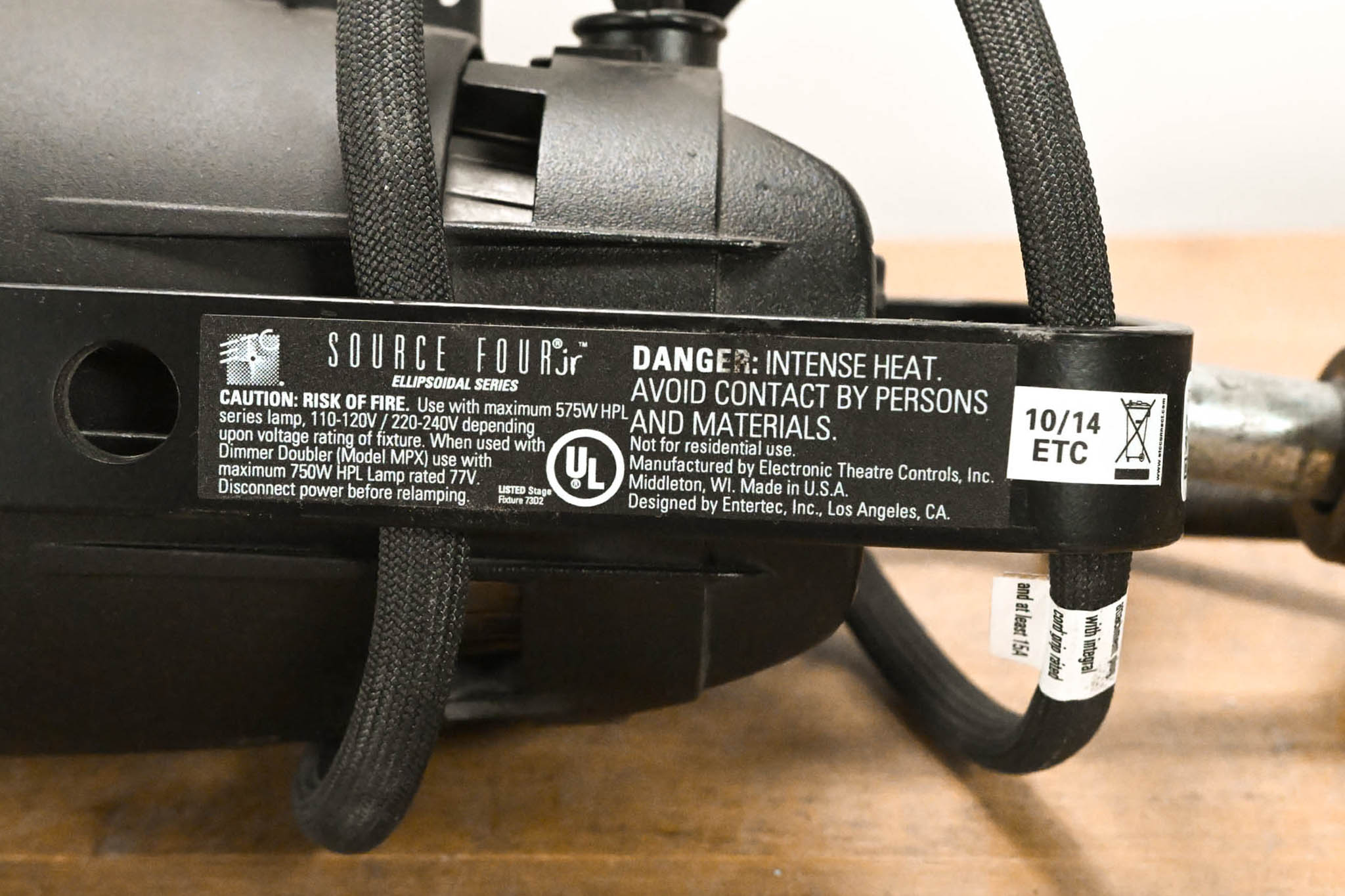 ETC Source Four Jr 25-50 Degree Zoom 575 Ellipsoidal Light