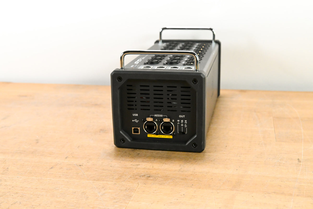 Behringer SD16 16-Channel Stage Box with 8 Outputs