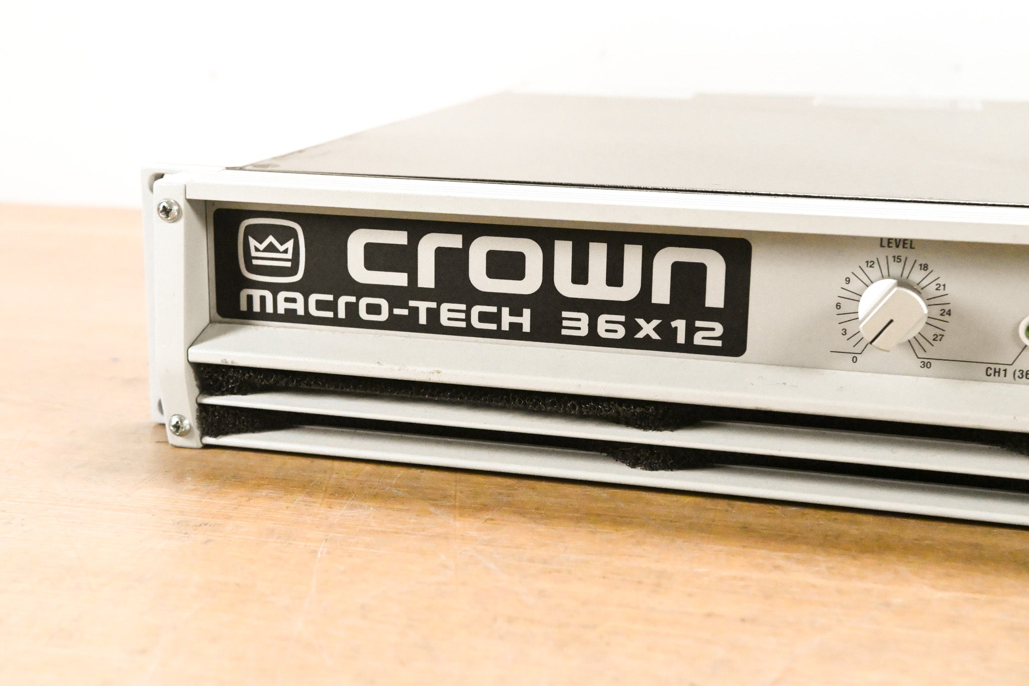 Crown Macro-Tech 36x12 2-Channel Power Amplifier