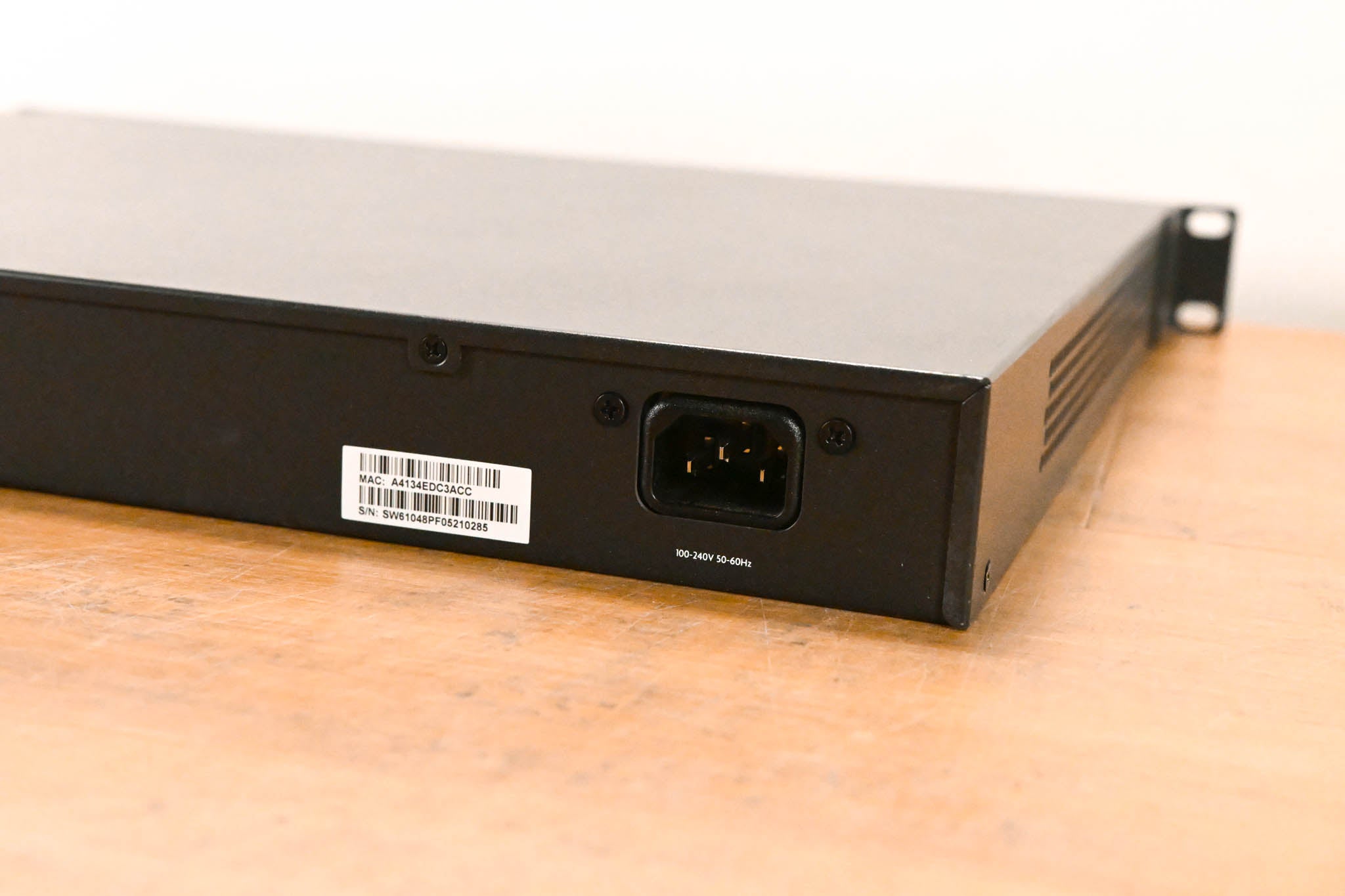 Luxul SW-610-48P-F 48-Port Gb PoE+ L2 L3 Managed Switch with 4 SFP+