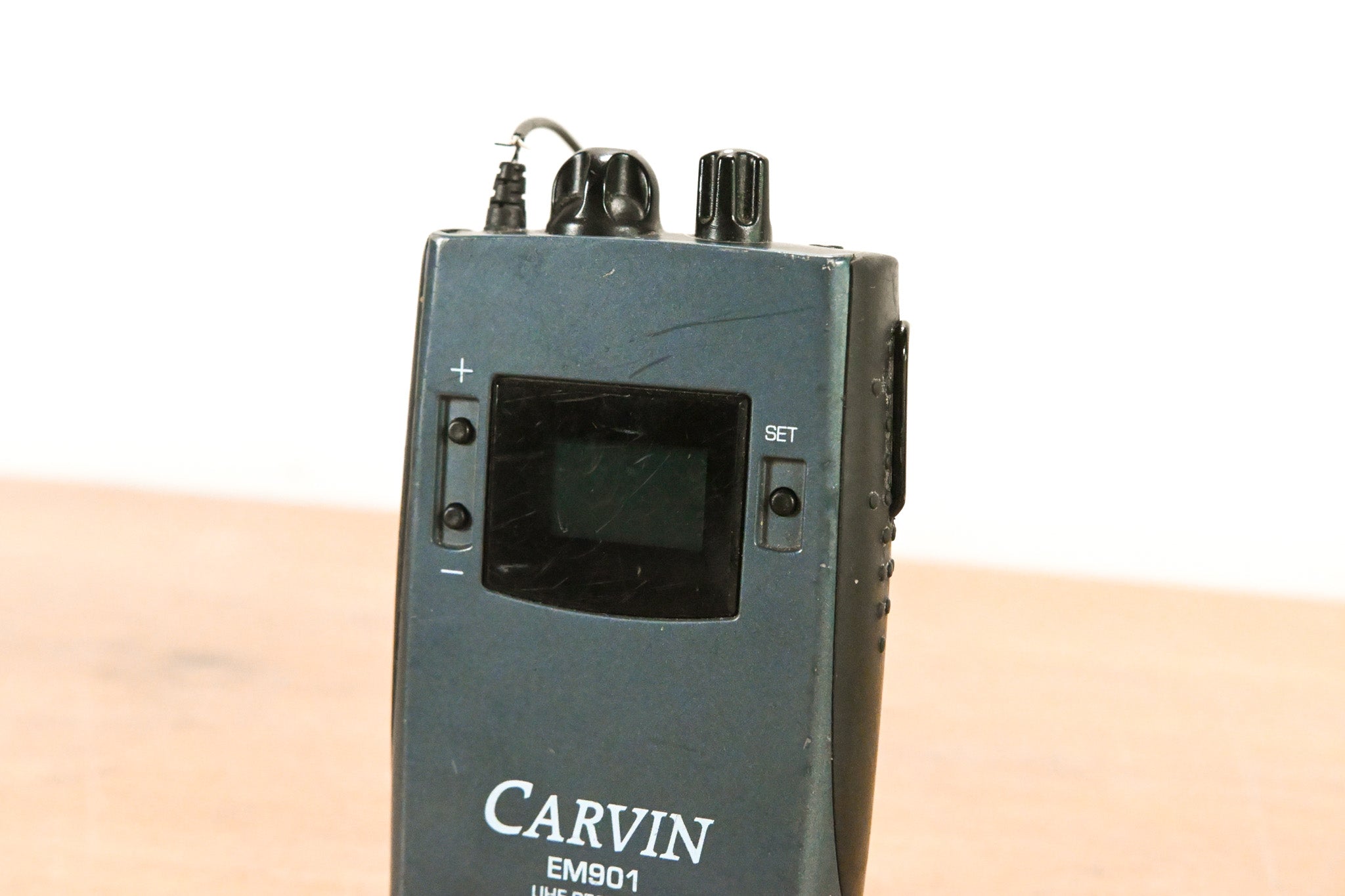 Carvin EM900 Wireless IEM System with EM901 Bodypack - 518-542 MHz