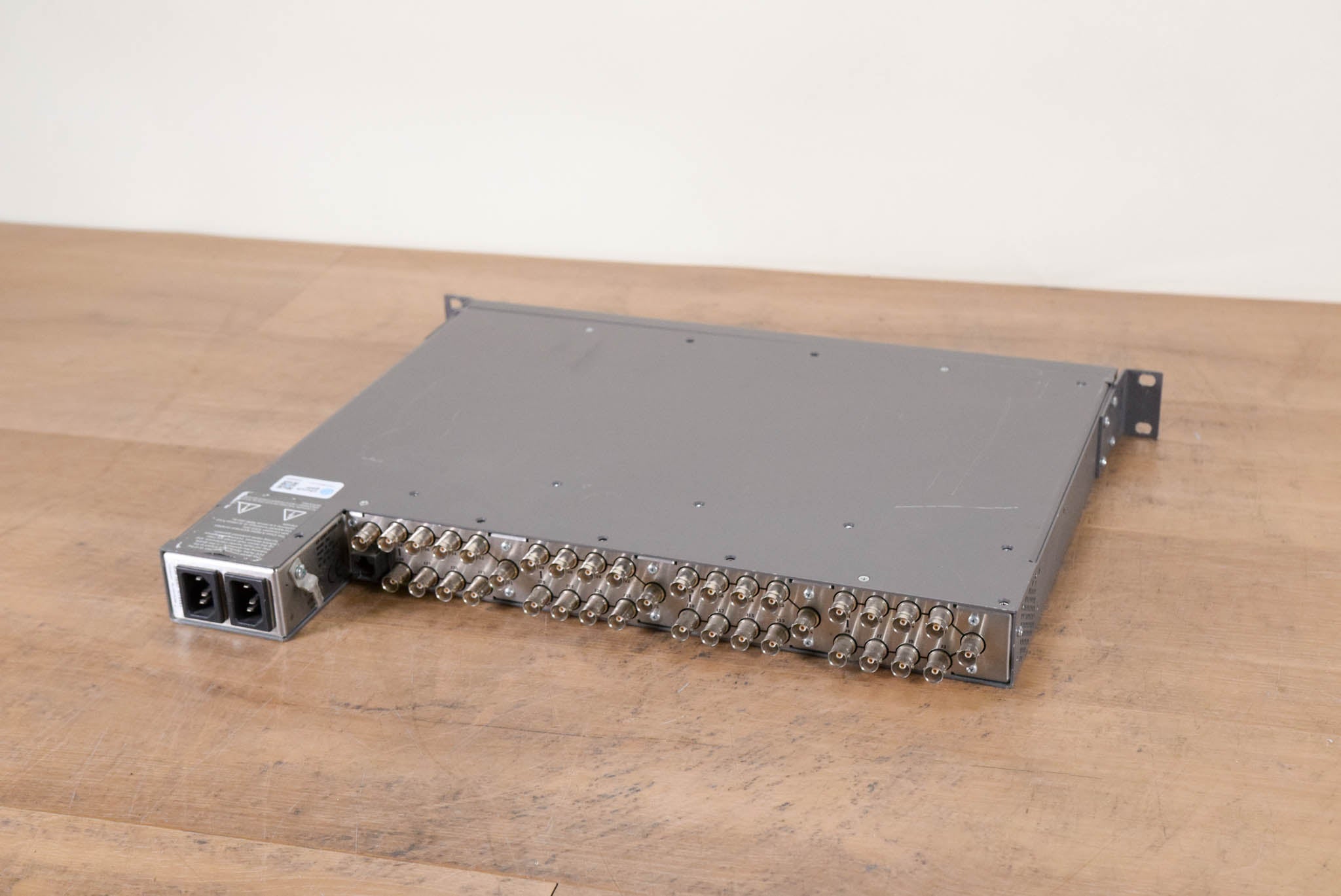 AJA FR1 R-Series 1RU Rackmount Frame with one RH10MD Card