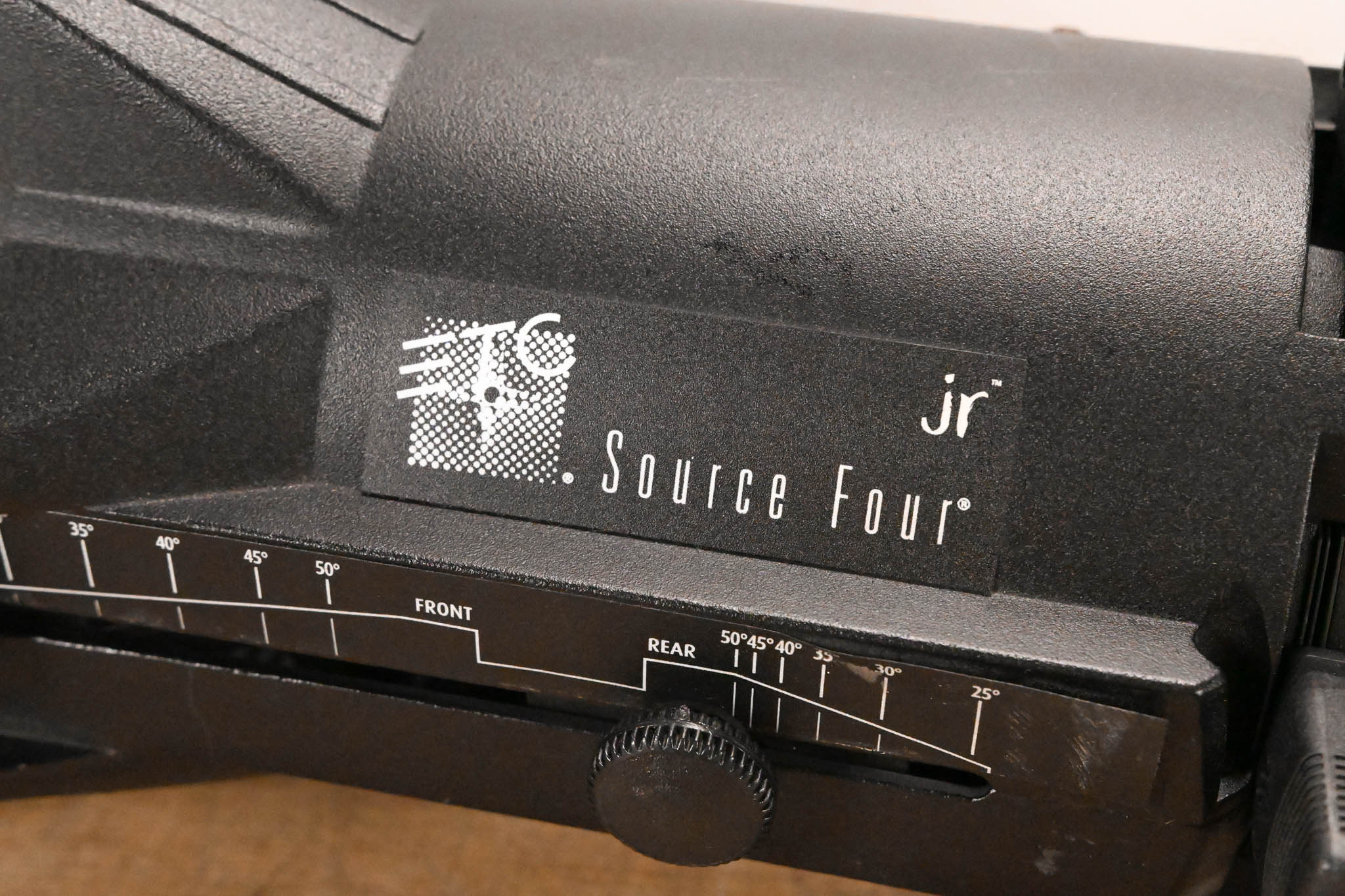 ETC Source Four Jr 25-50 Degree Zoom 575 Ellipsoidal Light