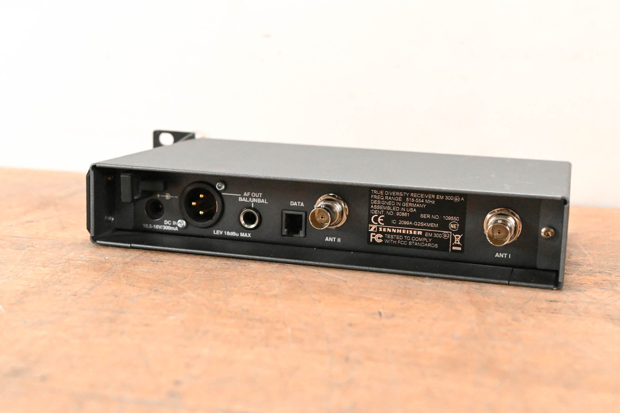 Sennheiser ew 300 G2 Handheld Wireless System 518-554MHz NO POWER SUPPLY