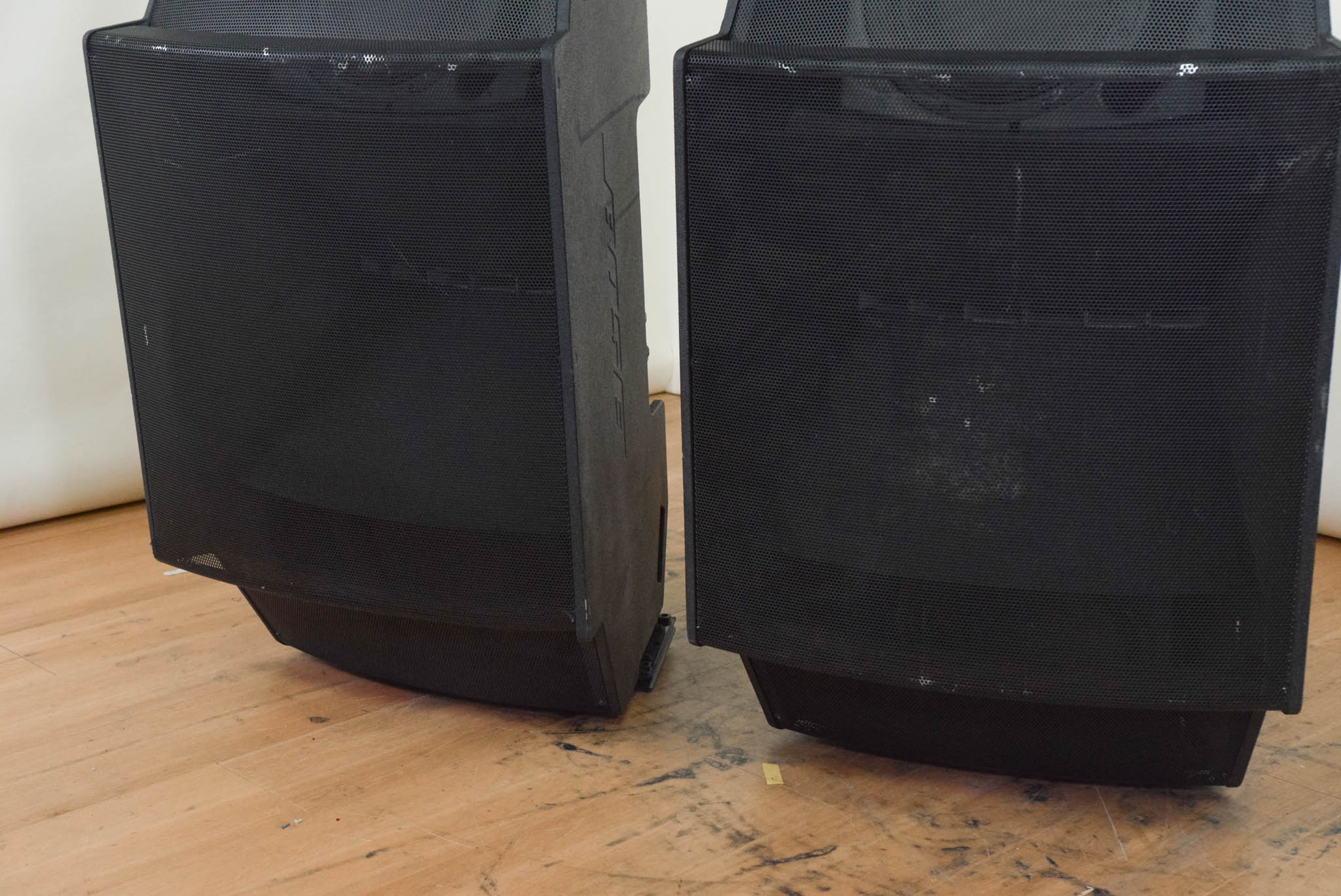 Bose RoomMatch RM9040 Array Module Loudspeaker (PAIR)