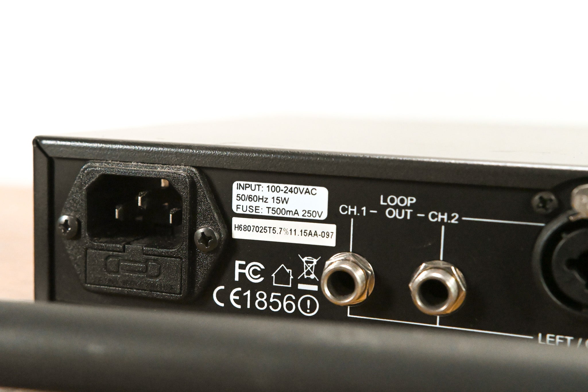 Carvin EM900 Wireless IEM System with EM901 Bodypack - 518-542 MHz