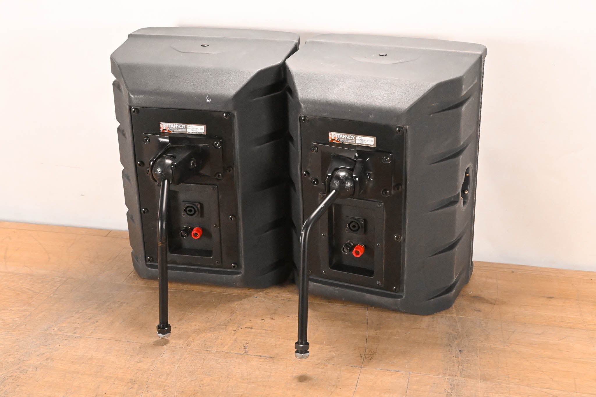 Tannoy i8 AW 8" Dual Concentric All-Weather Passive Loudspeaker (PAIR)