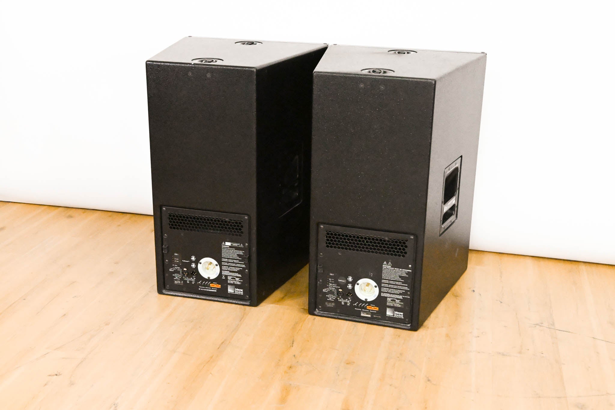 Meyer Sound CQ-1 Wide Coverage Main Loudspeaker (PAIR)