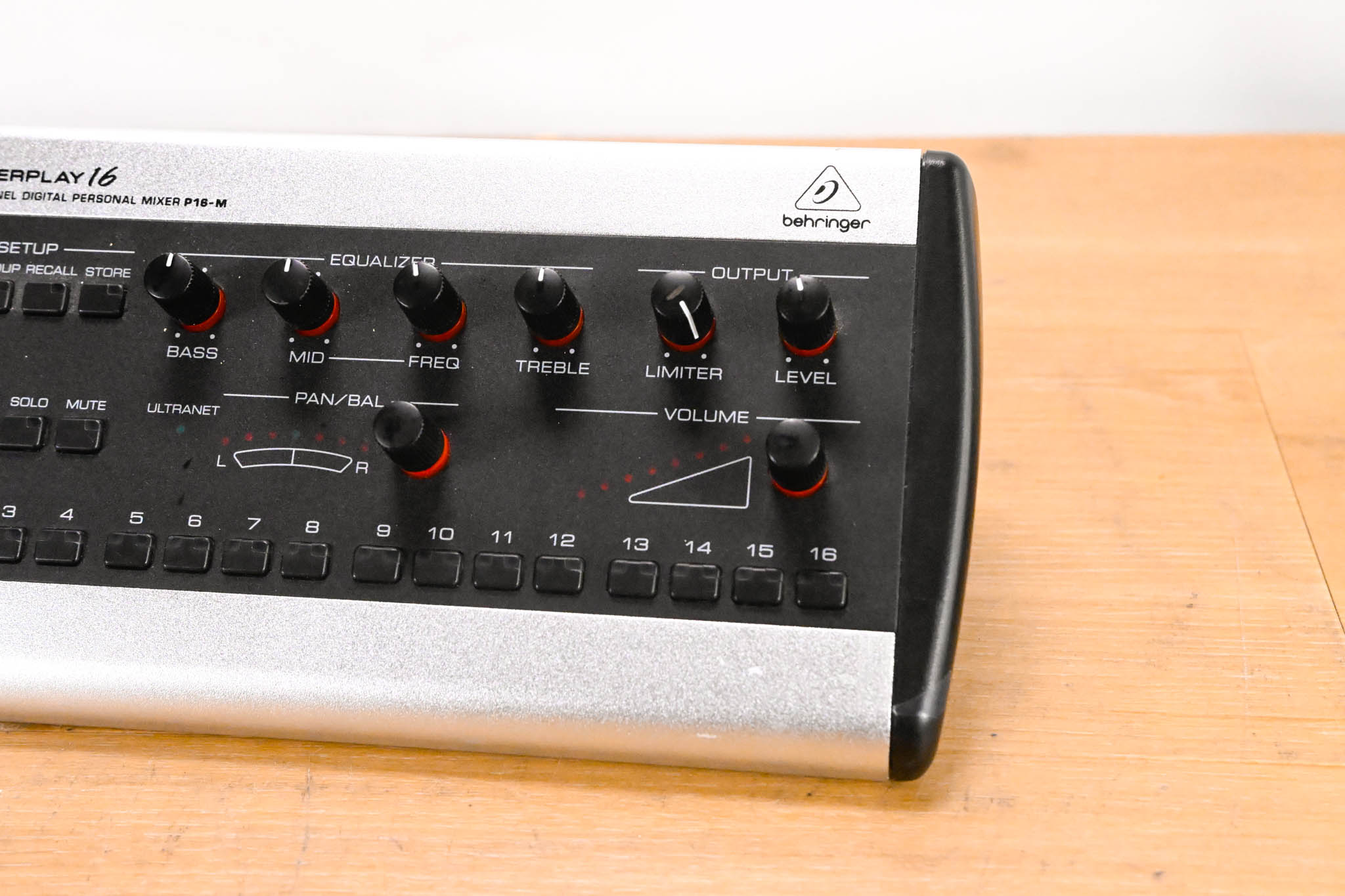 Behringer Powerplay P16-M 16-Channel Digital Personal Mixer