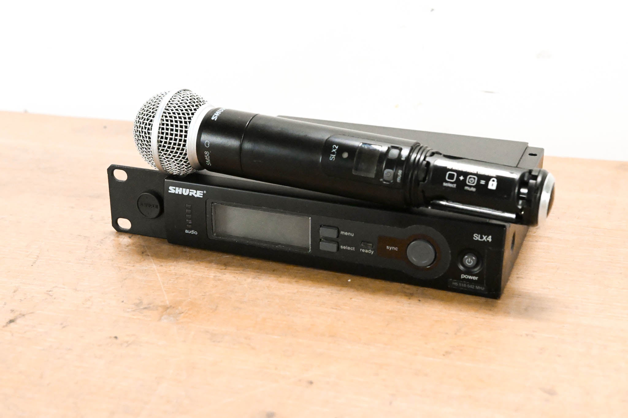 Shure SLX24/SM58 Handheld Wireless System - H5 Band (NO POWER SUPPLY)