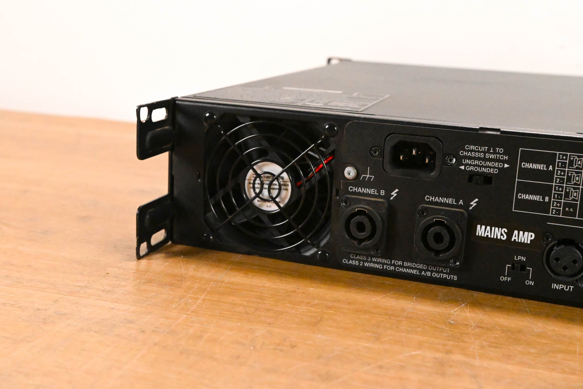 Electro-Voice (EV) Q99 2-Channel Class-H Power Amp 1250W/Ch at 2