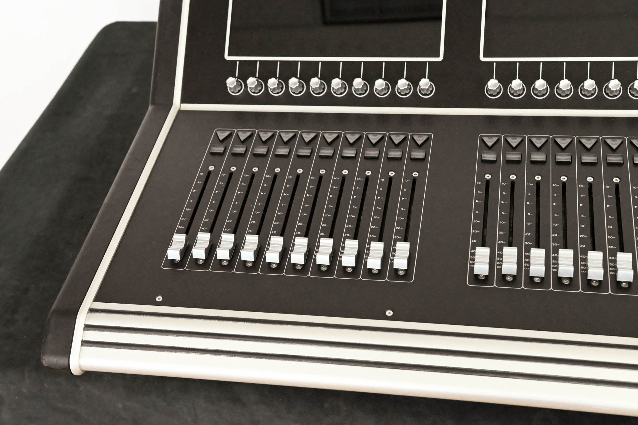 DiGiCo S21 48-Channel Digital Audio Mixing Console