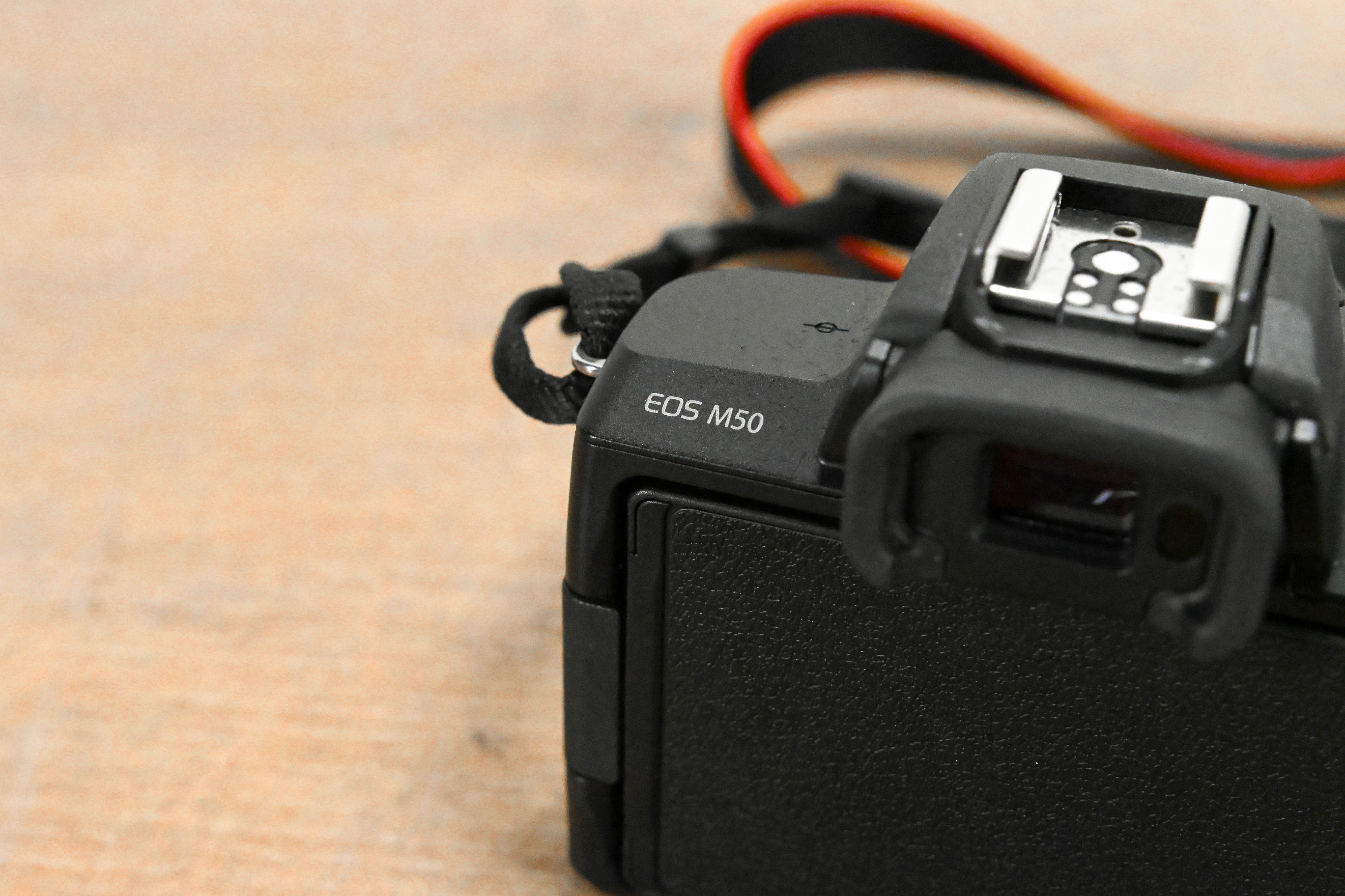 Canon EOS M50 Mirrorless Camera with EF-M 15-45mm f/3.5-6.3 IS STM Lens