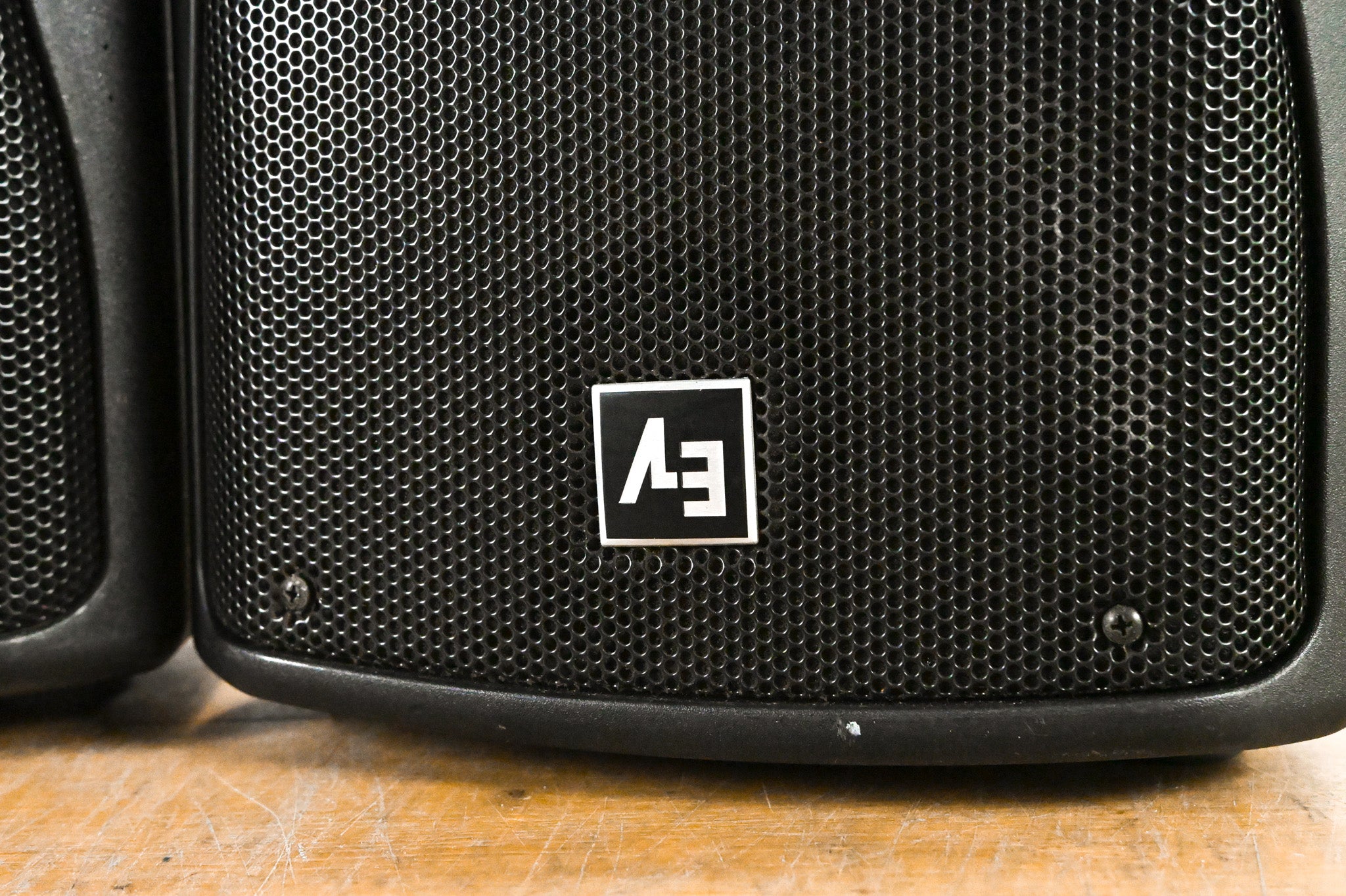 Electro-Voice (EV) ZX1-90 8-inch Two-Way Passive Loudspeaker (PAIR)