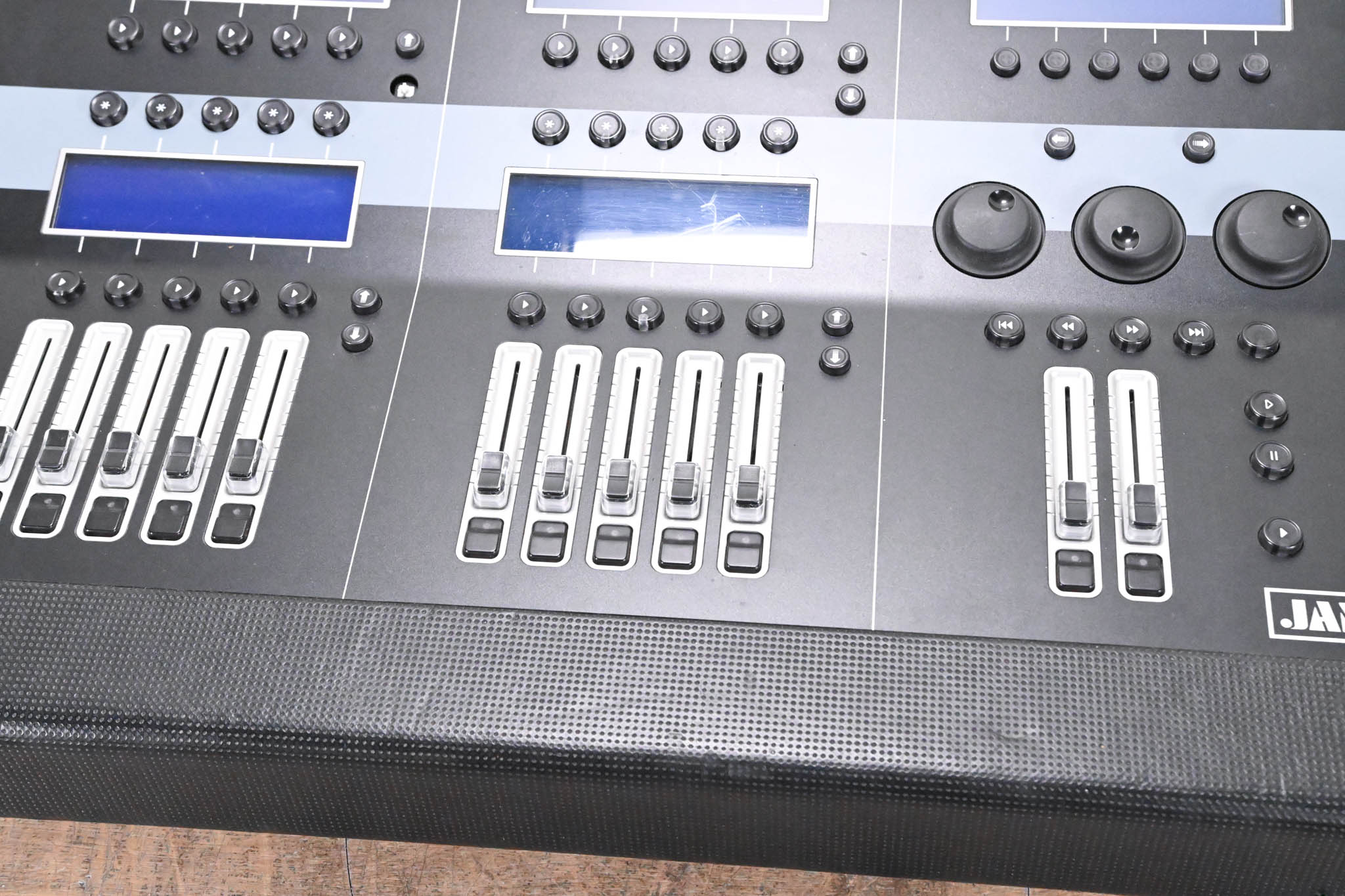 Jands Vista S3 Lighting Console