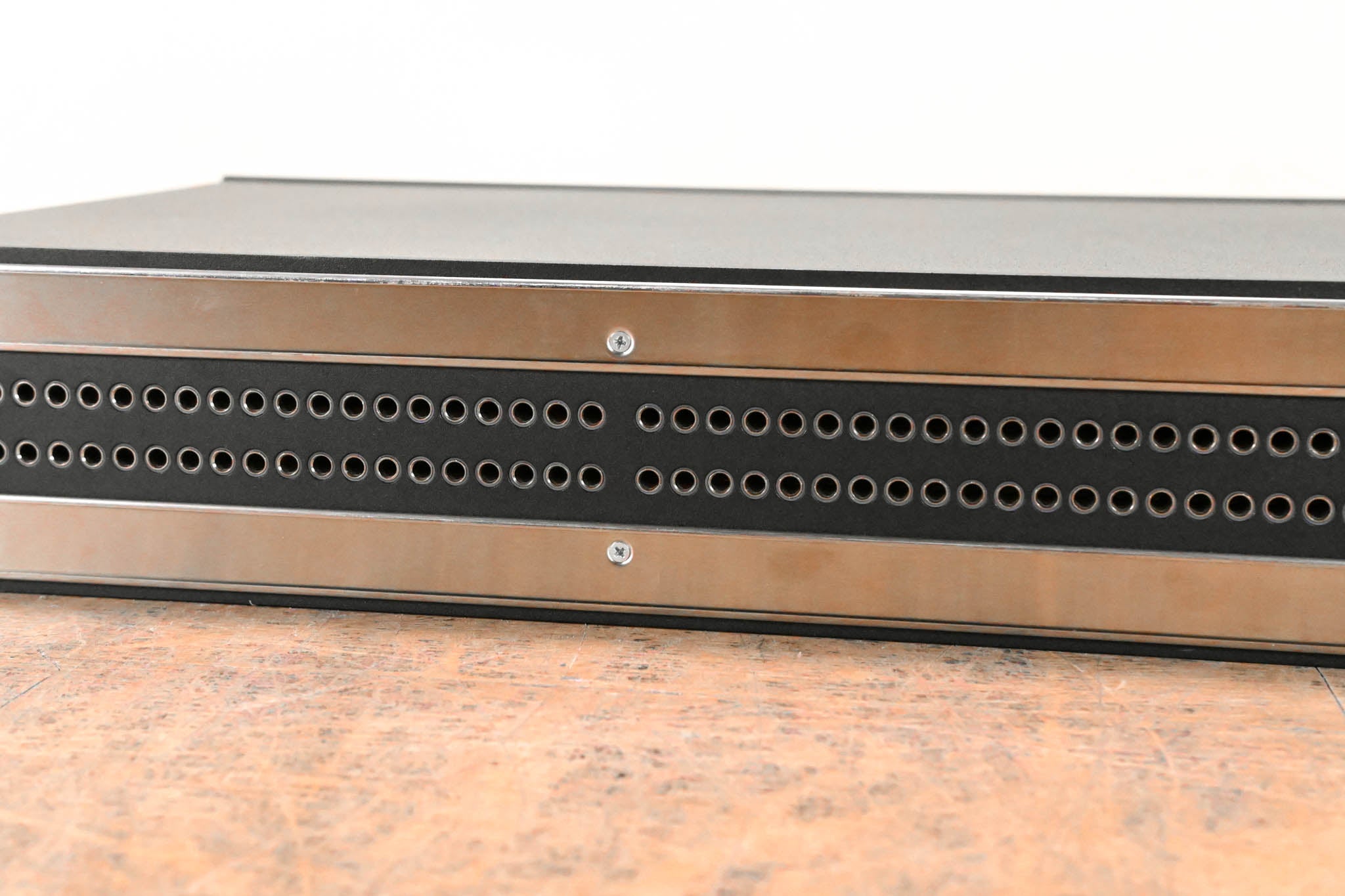 Bittree B96DC-FNOST/E3 M2OU12B 2x48 2RU TT Patchbay