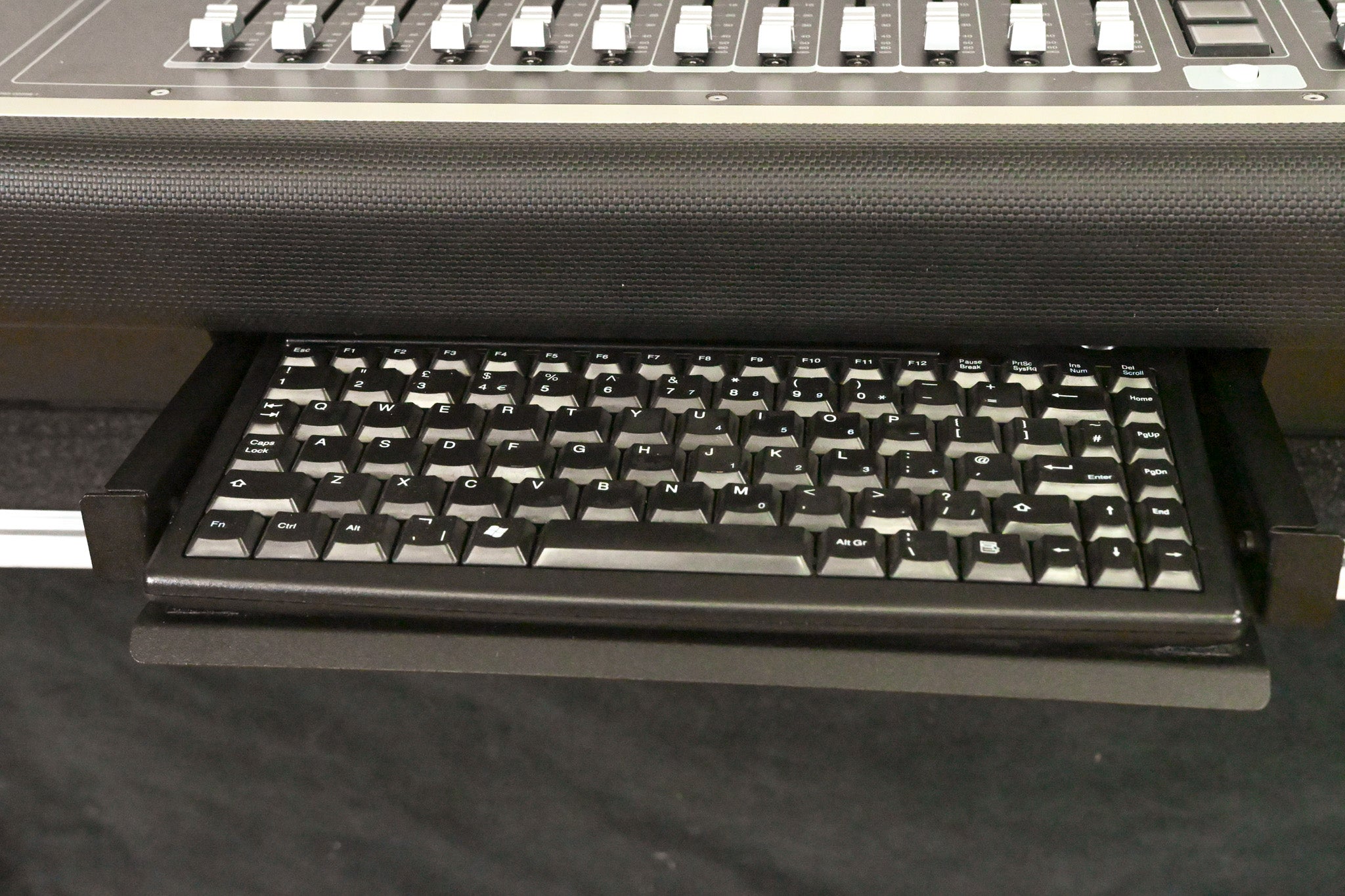 DiGiCo SD5 Digital Mixing Console w/ Waves Card, ST Optical & Road Case