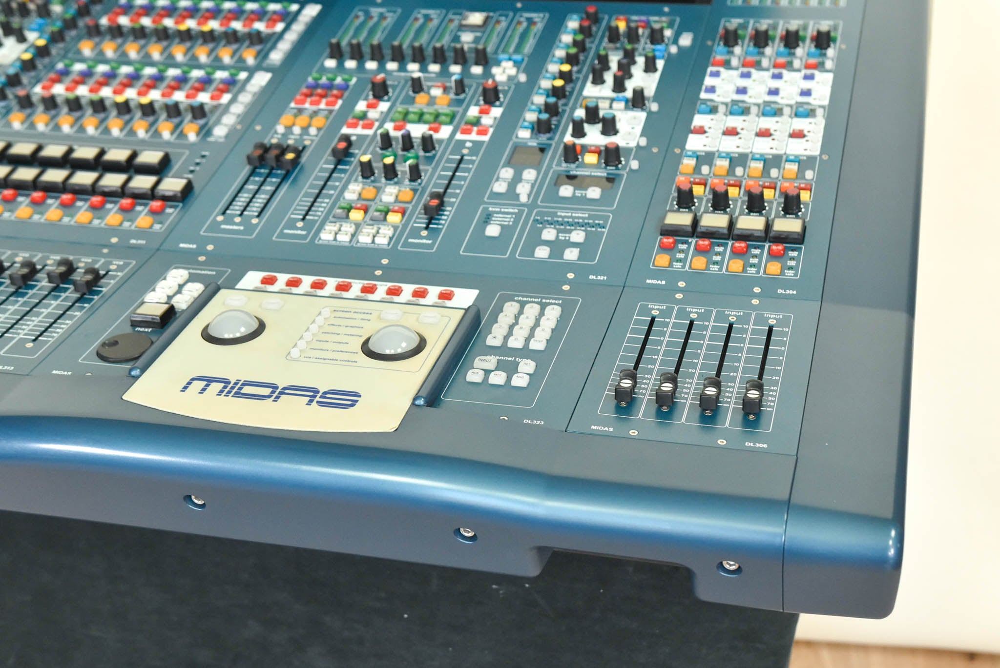 Midas PRO6 64-Channel Digital Console with DL371 Audio System