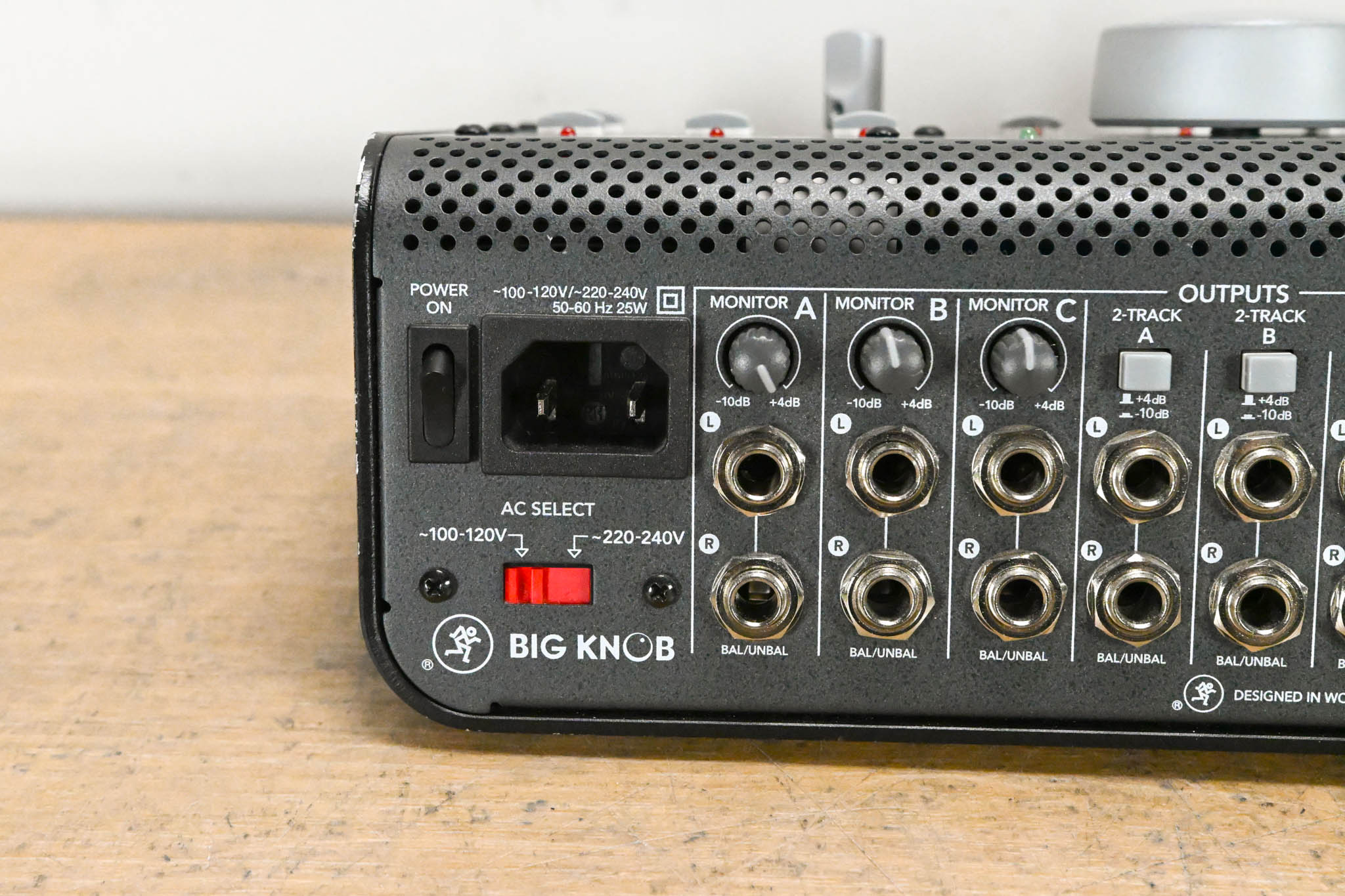 Mackie Big Knob Studio Command System