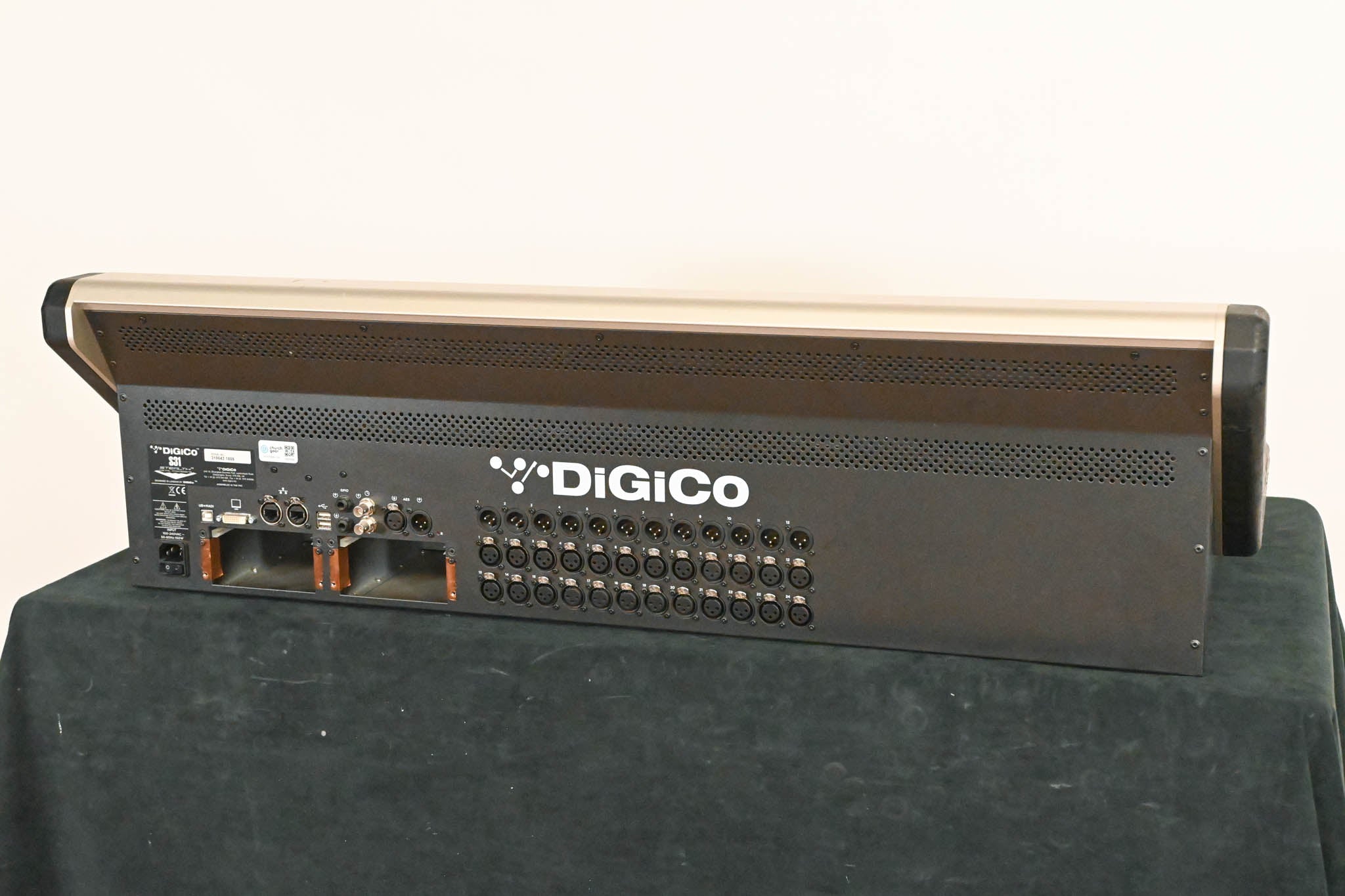 DiGiCo S31 48-Channel Digital Mixing Console
