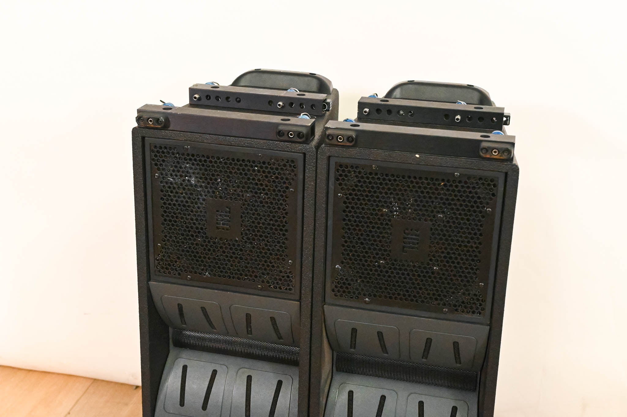 JBL VT4886 Dual 6.5" Passive Compact Line Array Loudspeakers (PAIR)