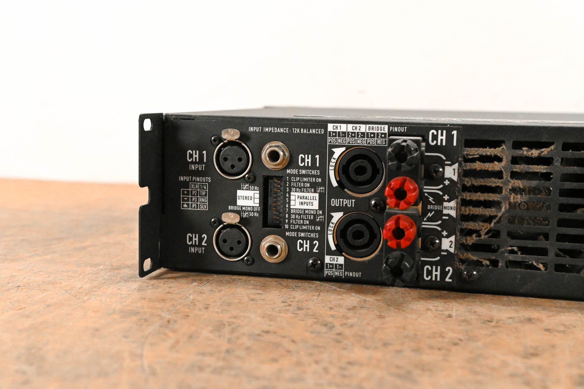 QSC PLX2402 2-Channel Power Amplifier