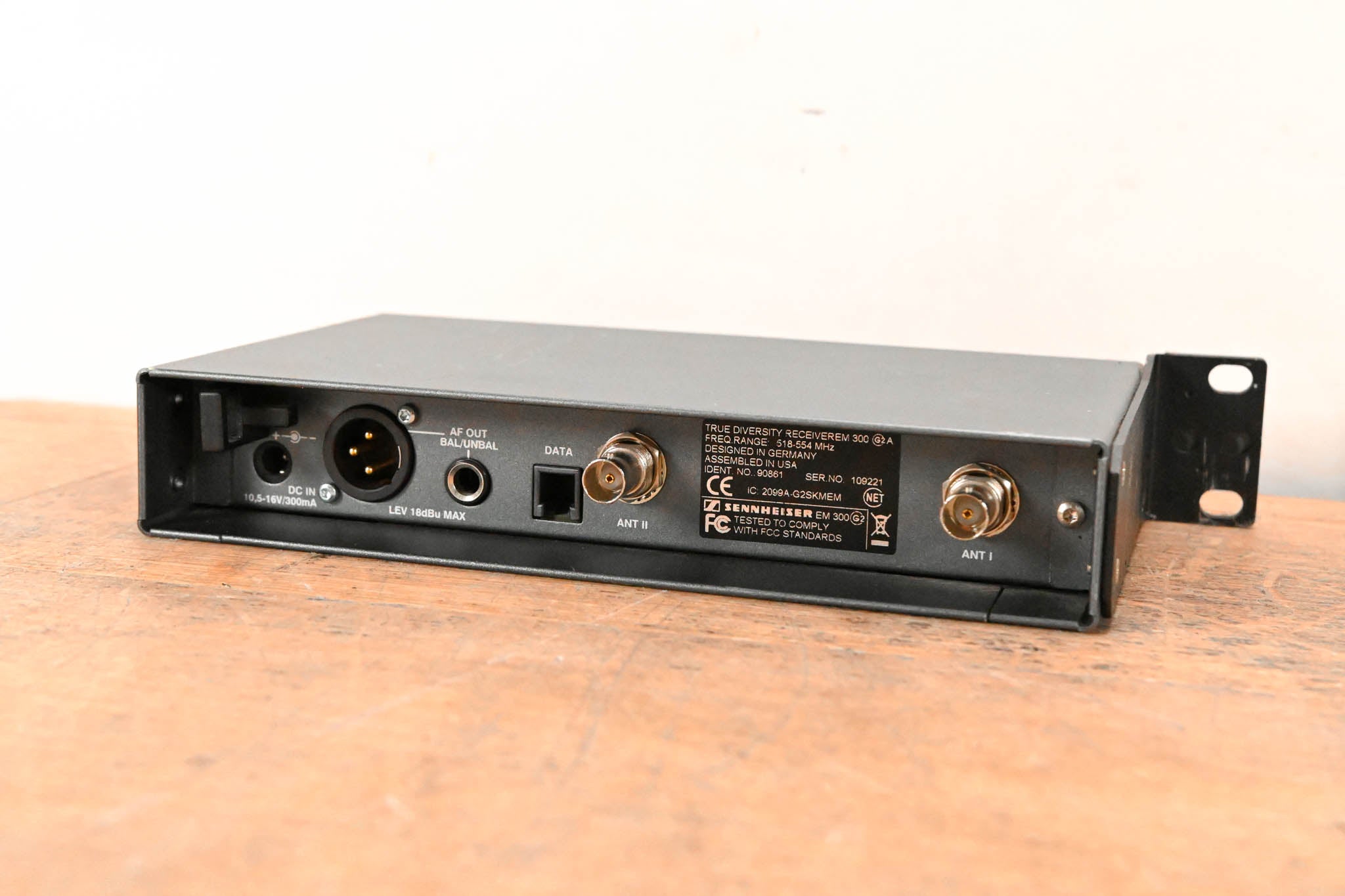 Sennheiser ew 300 G2 Handheld Wireless System 518-554MHz NO POWER SUPPLY