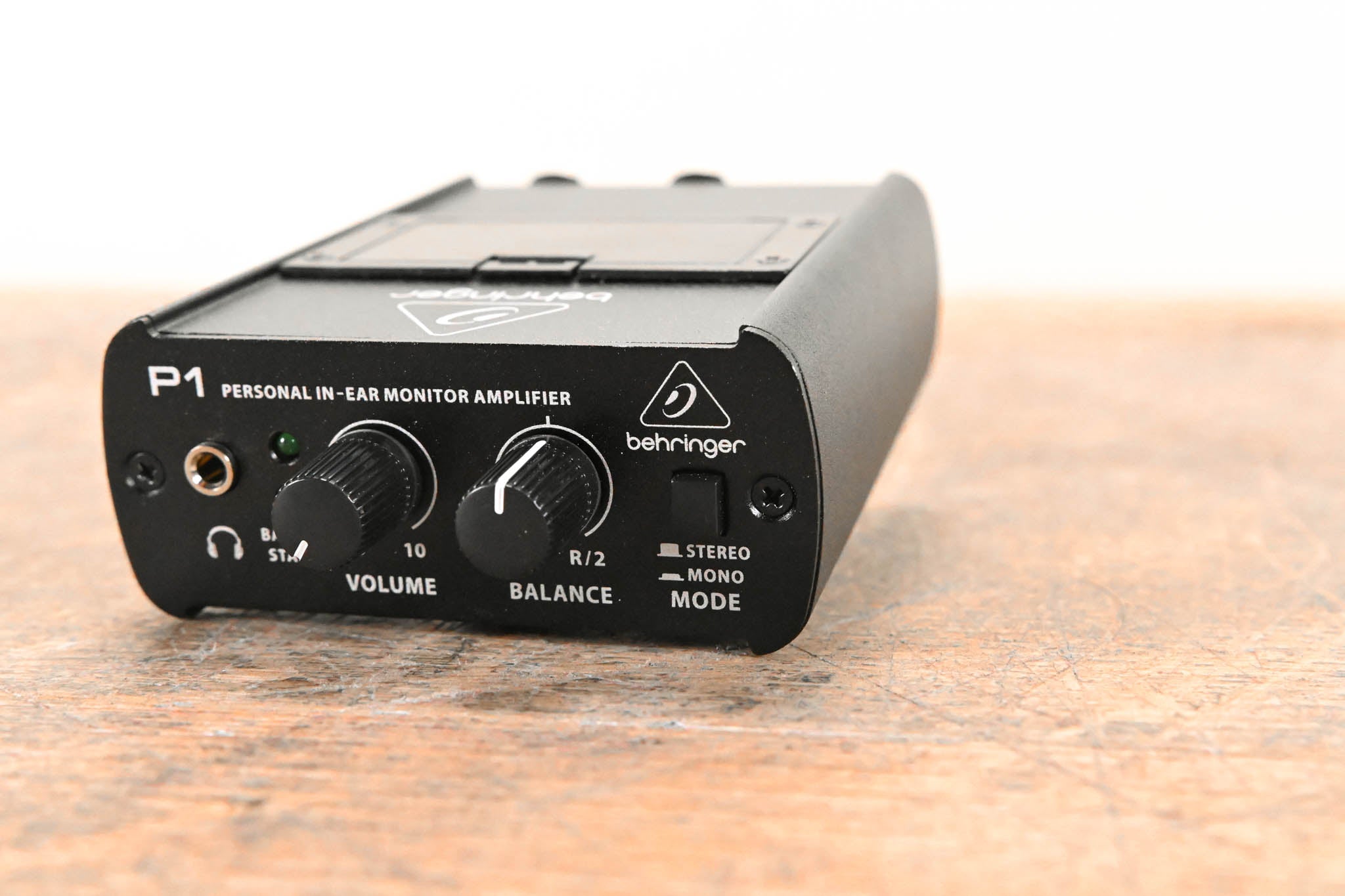 Behringer Powerplay P1 Personal In-Ear Monitor Amplifier