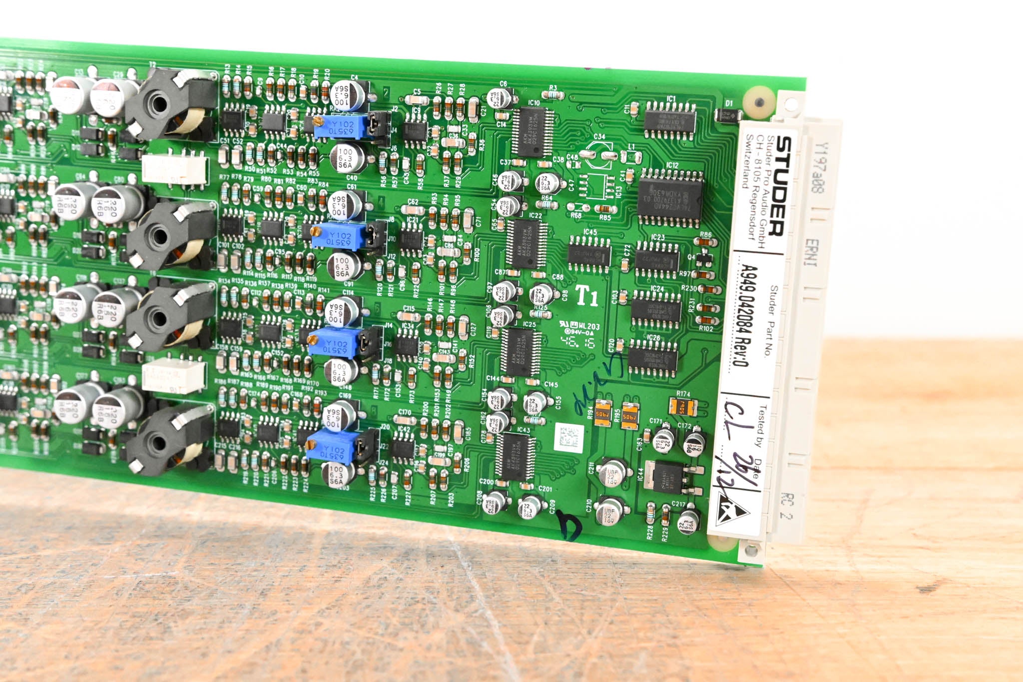 Studer 8-Channel Analog Line Out Card for D21m & D23m Modular I/O System