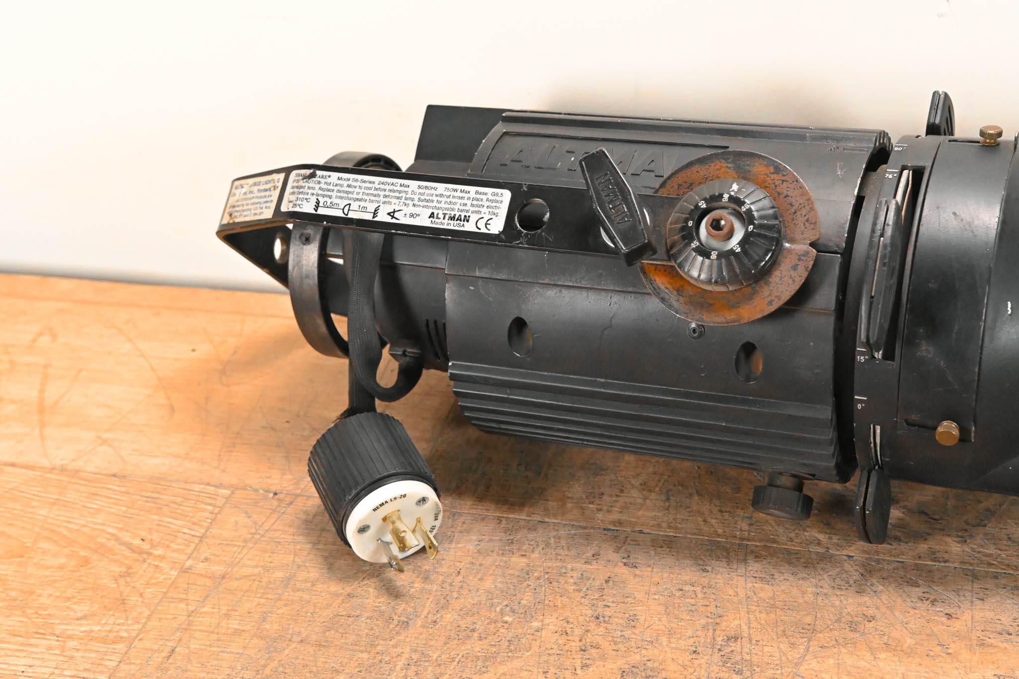 Altman Shakespeare S6-20 20 Degree Ellipsoidal Spotlight