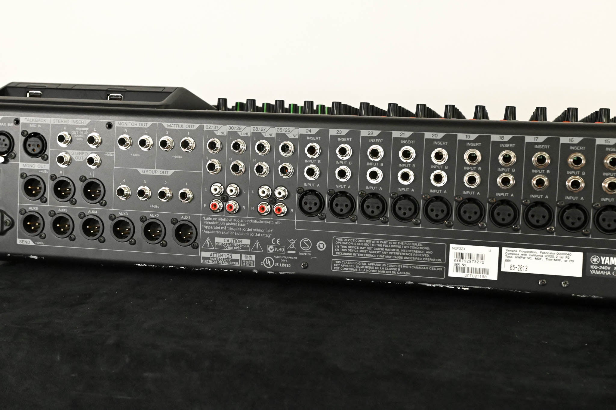 Yamaha MGP32X 32-Channel Mixer with USB and Effects