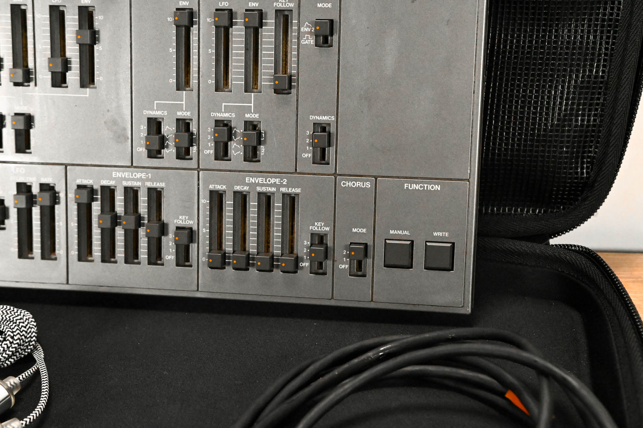 Roland PG-800 Synthesizer Programmer